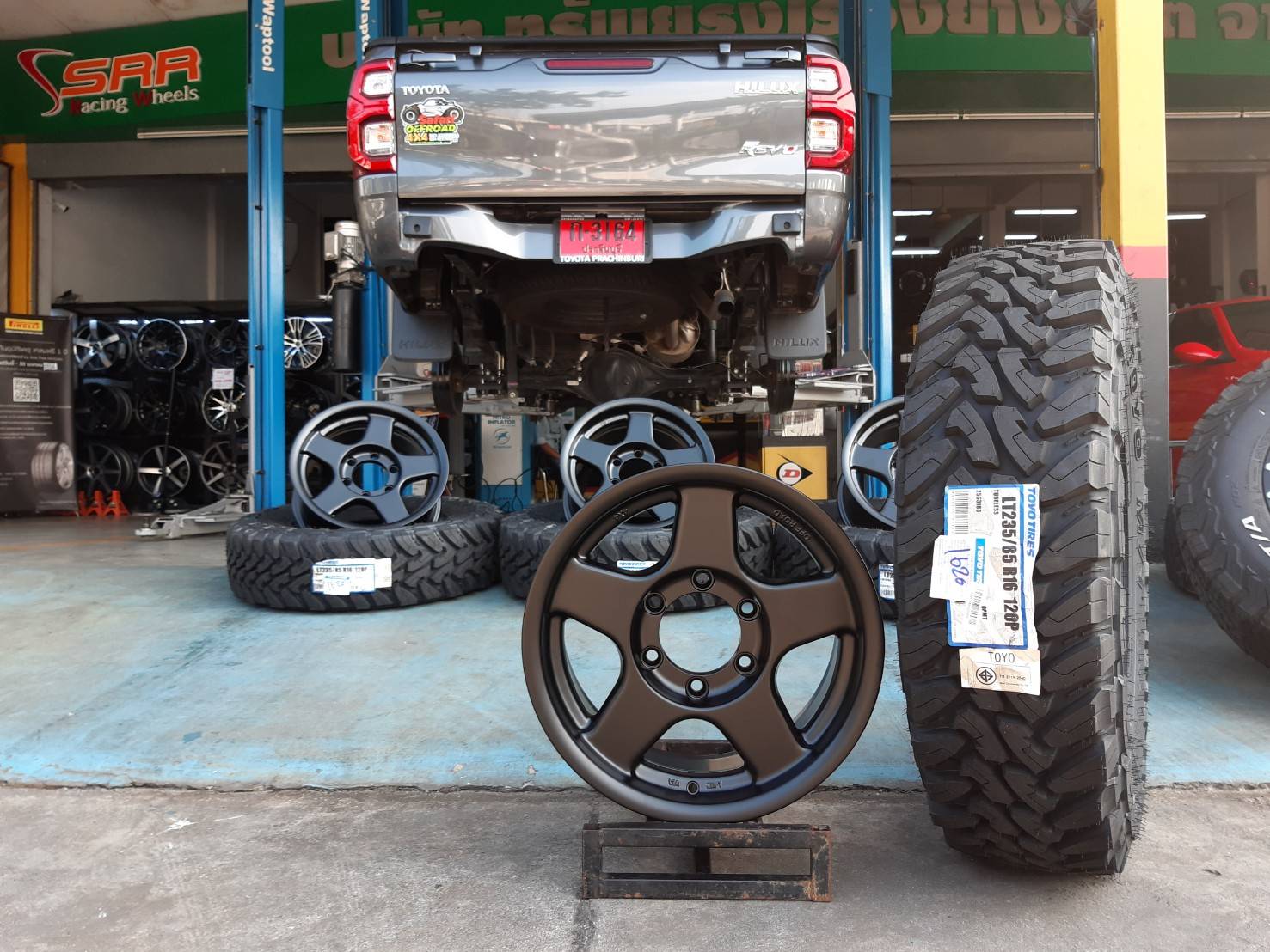 BRADLEY เบดเลย์ ขอบ16 นิ้ว 6x139.7 สีเทาด้าน