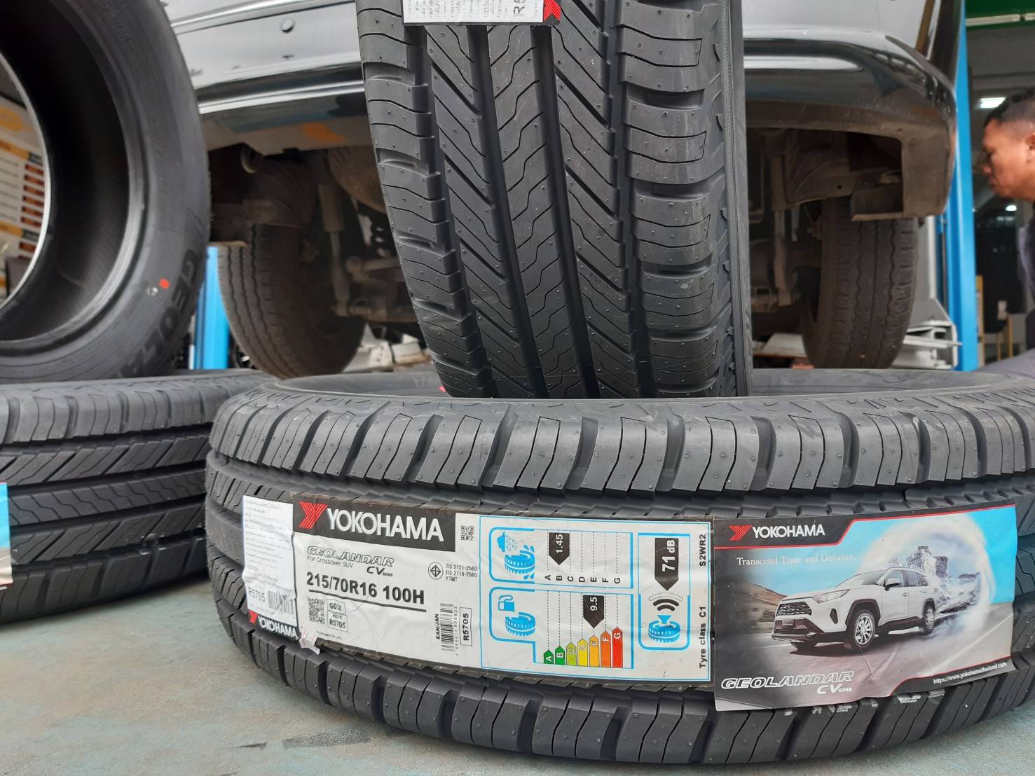 YOKOHAMA GEOLANDAR CV G058 215/70R16 ยางใหม่ ราคาพิเศษ