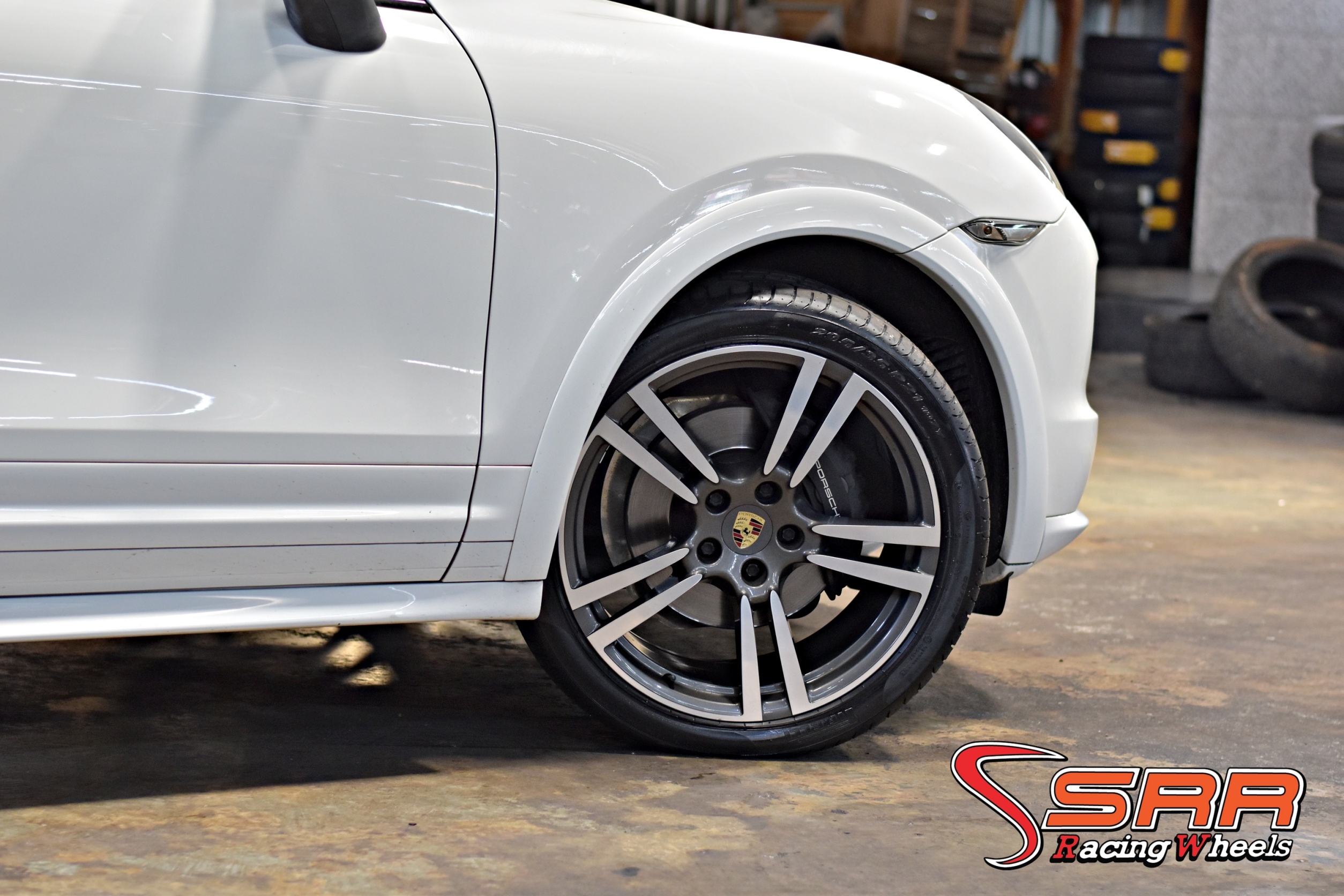 PIRELLI P ZERO N1 295/35R21 ราคาพิเศษ ใส่รถPorsche Cayenne