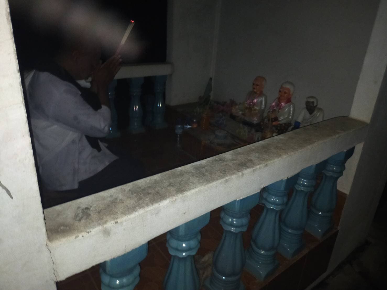 สีผึ้งมนต์กุเลน อาจารย์เขมร