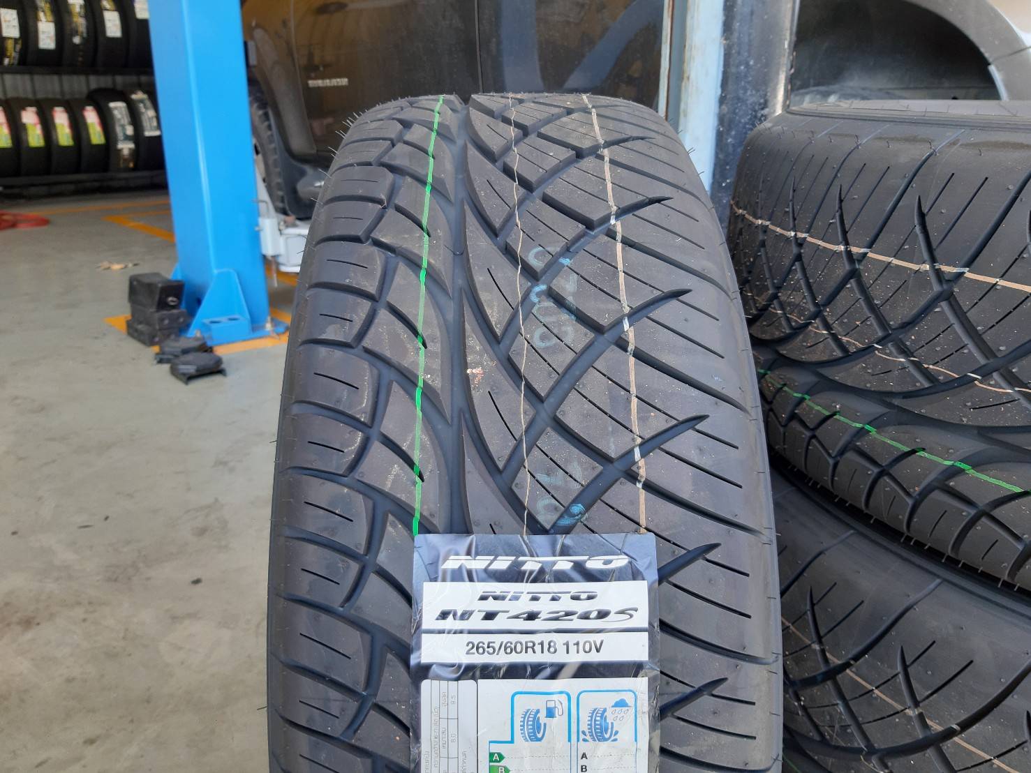 NITTO NT420S 265/60R18 ยางใหม่ปี20 ราคาพิเศษ