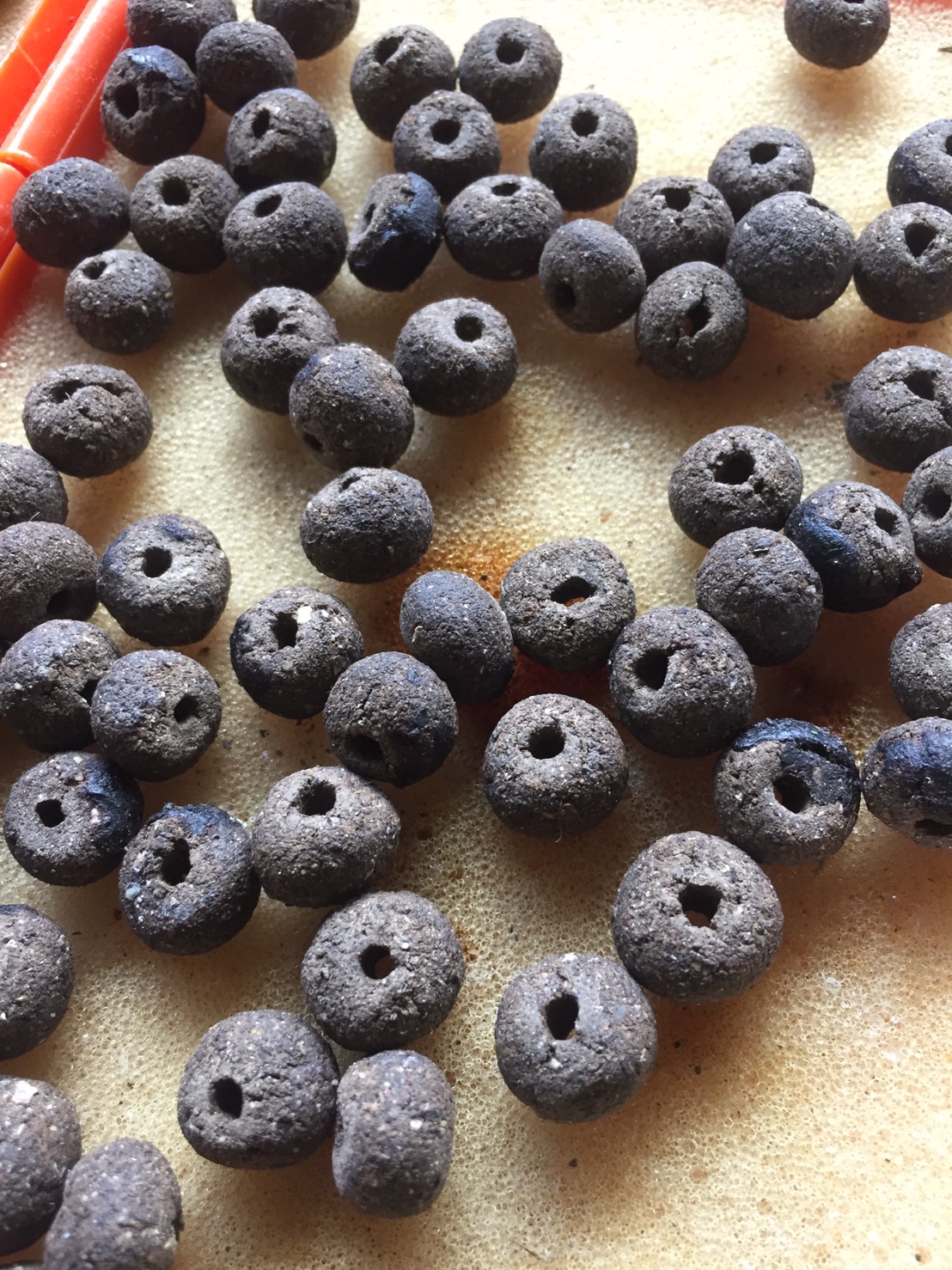 เม็ดประคำผงพราย 59ตน อาจารย์เปล่ง บุญยืน ยุคต้น