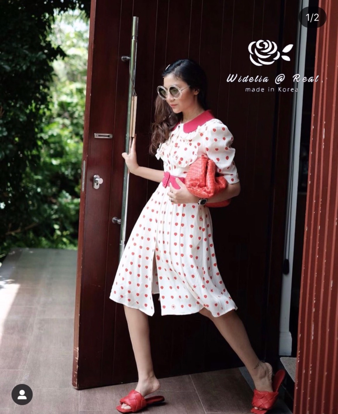 Sretsis Dress เดรสตัวยาวแขนสั้น ทรงคอบัวตัวสวยเนื้อผ้าขาวพิมพ์ลายหัวใจสีแดง