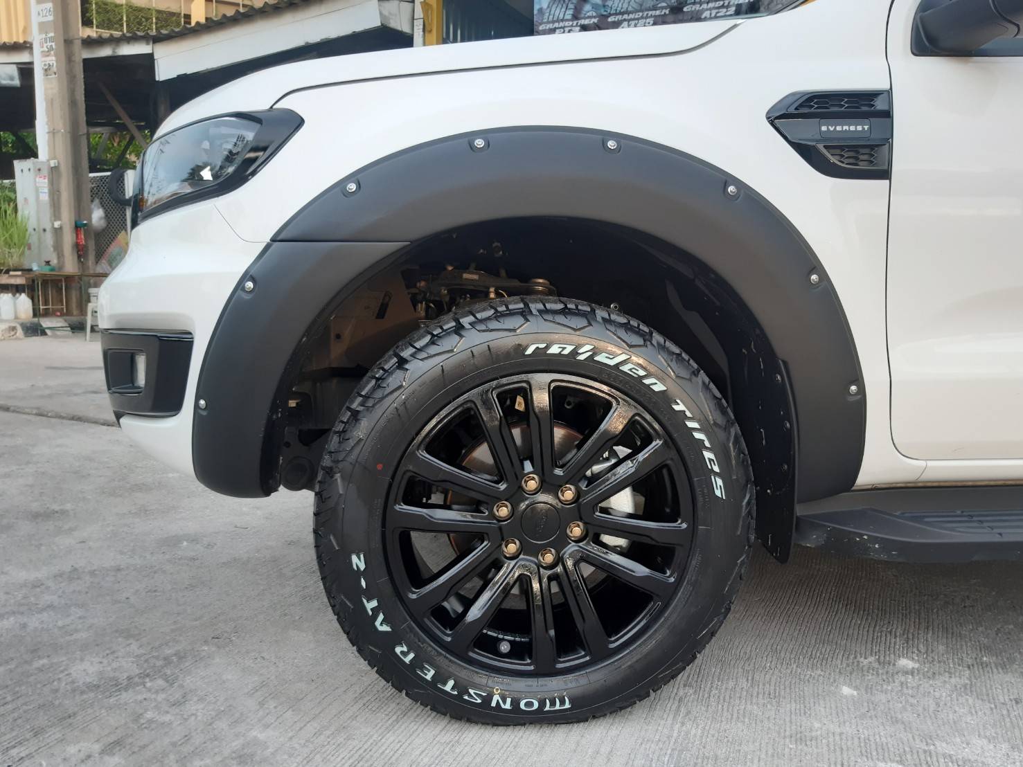 RAIDEN MONSTER AT-2 265/55R20 ยางปี19 ลดราคาพิเศษ