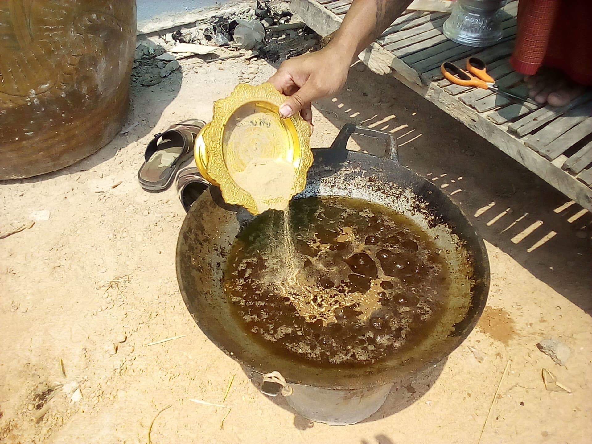 สีผึ้งพรายงูกุเลน อาจารย์เขมร (FL)