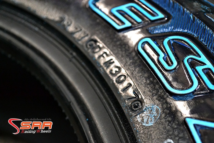 BRIDGESTONE DUELER A/T 697 265/65R17