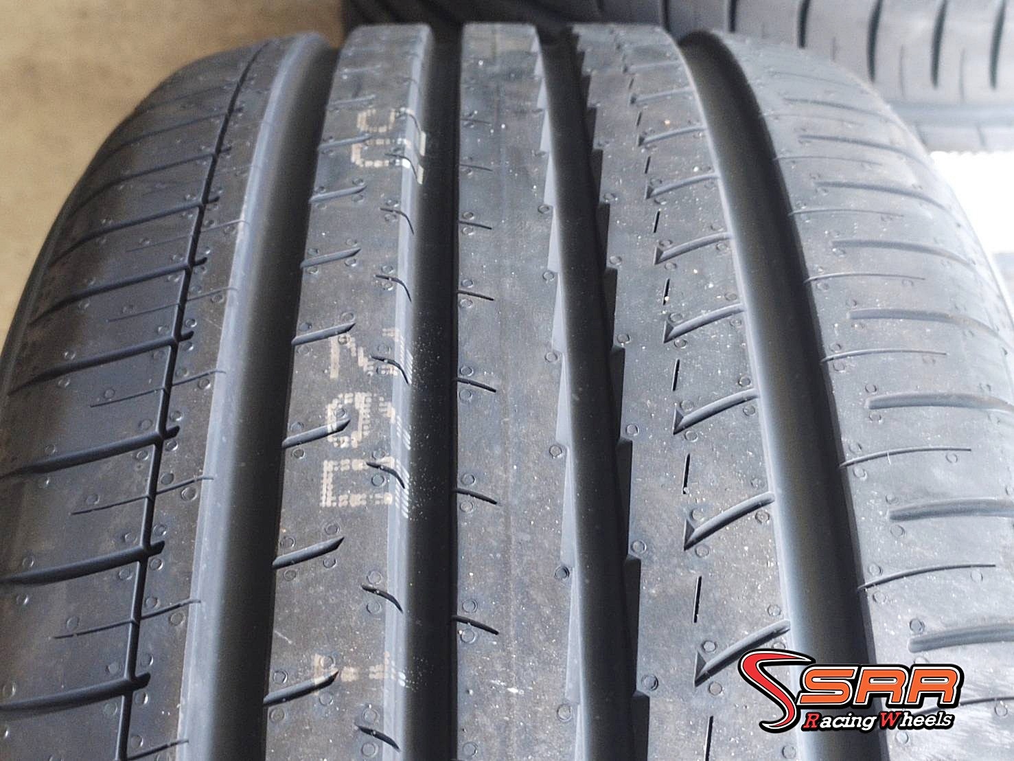 YOKOHAMA BluEarth-GT AE51 245/40R19 ยางญี่ปุ่น ลดราคาพิเศษ