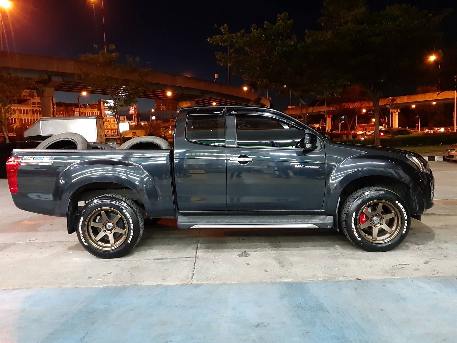 RAIDEN HERO R111 ยางขอบขาว 265/55R18 ยางปี19 ราคาพิเศษ