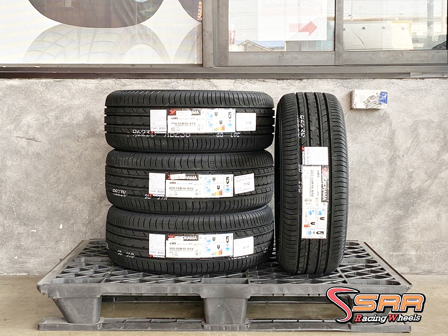 YOKOHAMA db decibel E70 205/55R16 ยางใหม่ปี21 ราคาพิเศษ