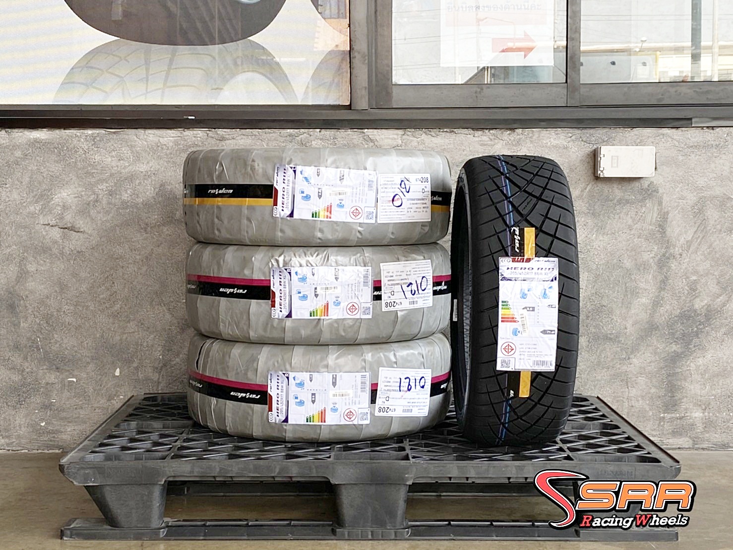 RAIDEN HERO R111 205/45ZR17 ยางขอบขาว ยางใหม่ปี21 ราคาพิเศษ