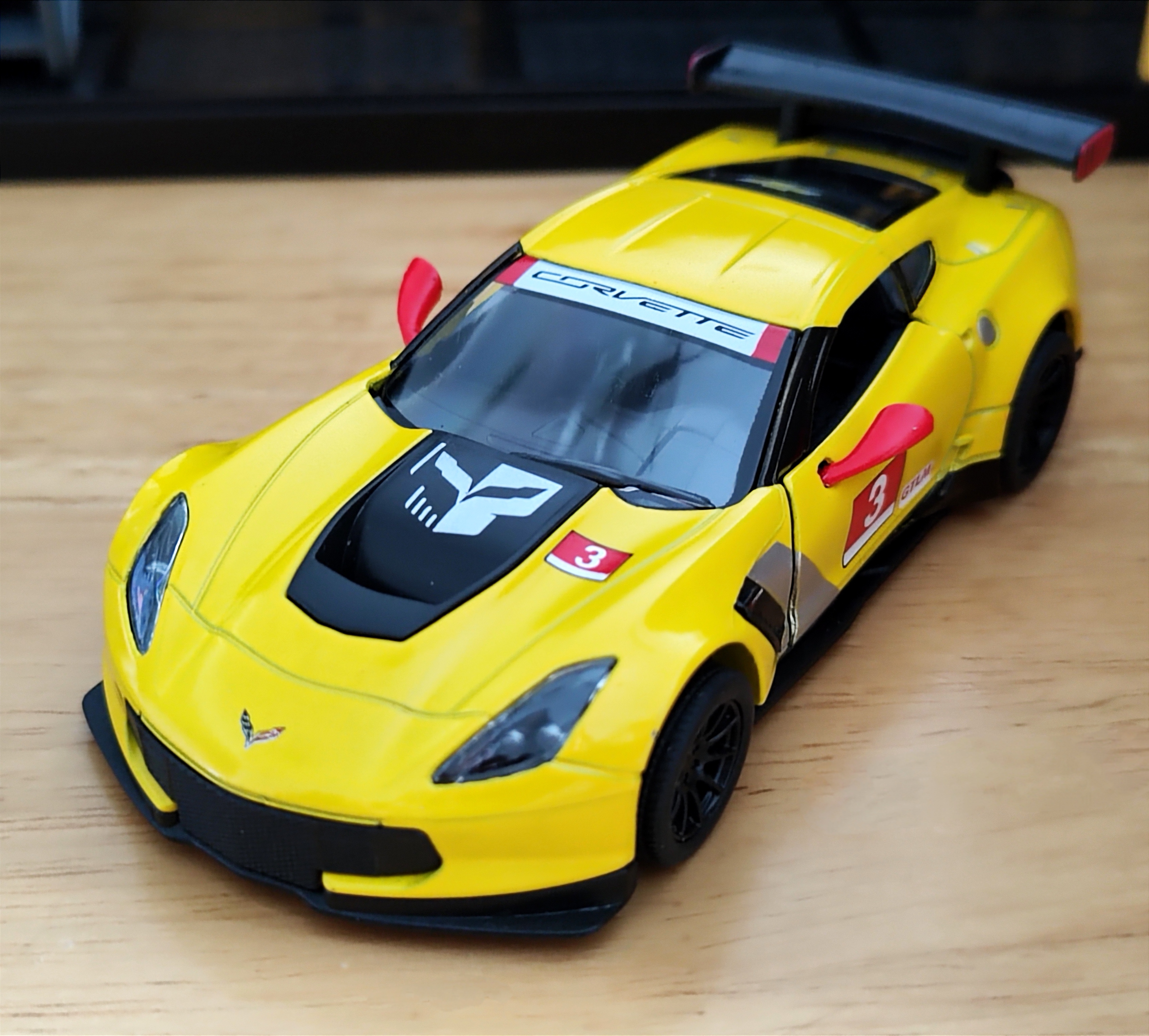 Corvette C7R โมเดลรถเหล็ก (ปลีก-ส่ง)