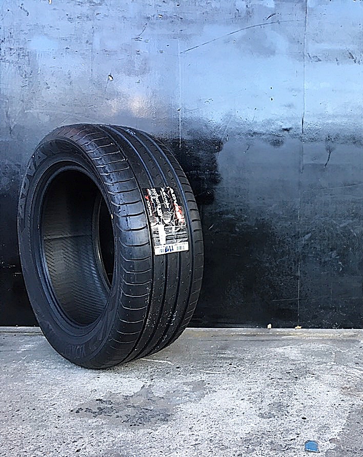 YOKOHAMA ADVAN SPORT V105 235/55R18 ยางญี่ปุ่นลดราคาพิเศษ