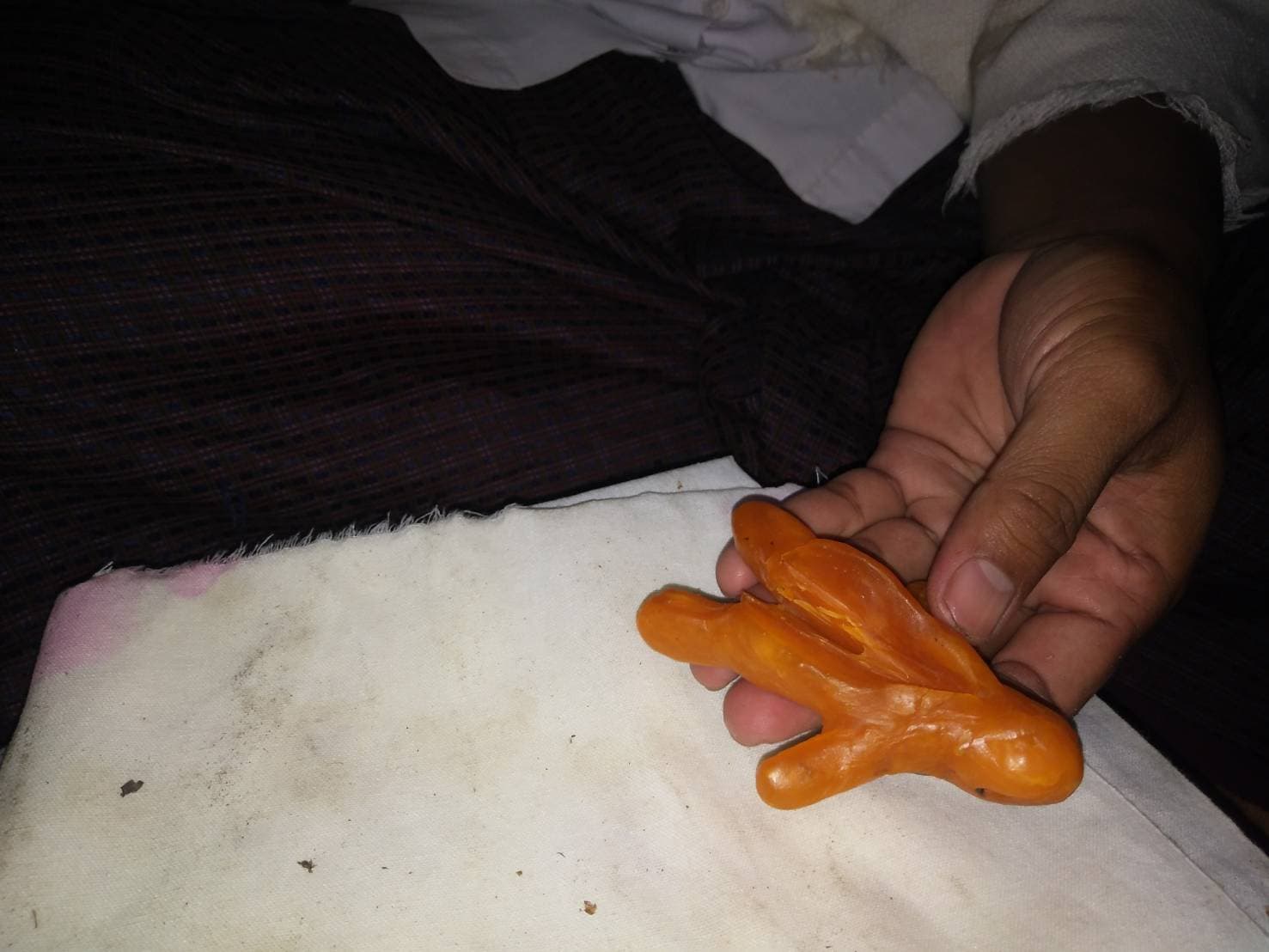 หุ่นเสน่ห์ยาแฝดเรียกคู่ อาจารย์เขมร