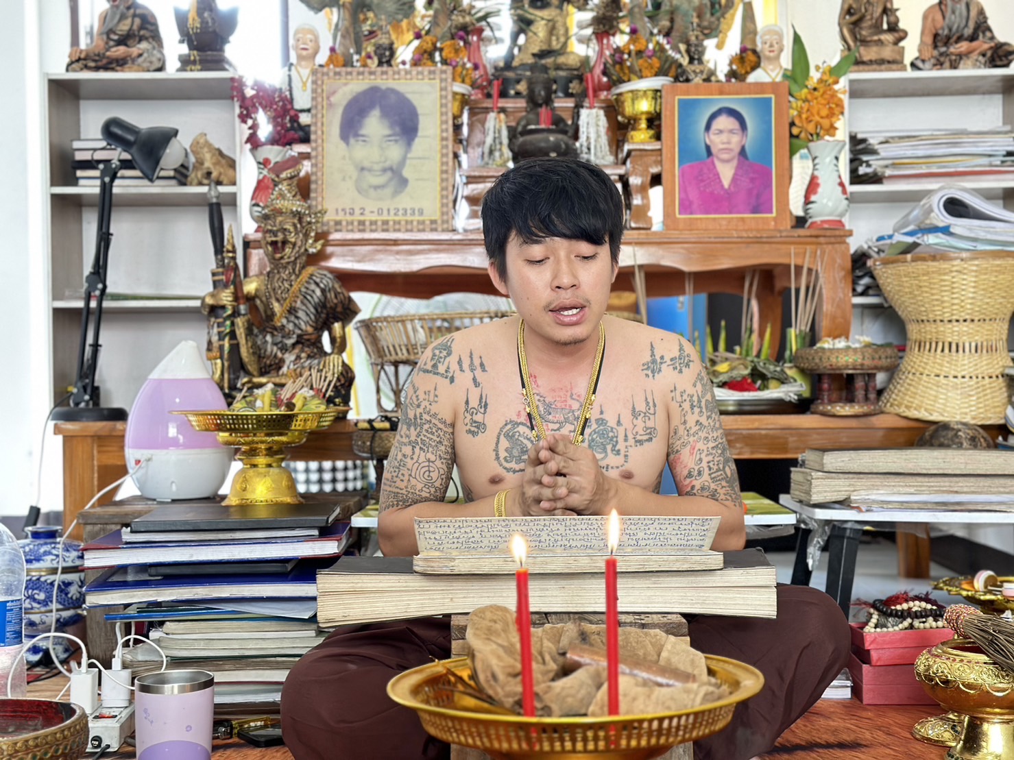 20/07/2566 มาเอามวลสารและจารแผ่นตะกรุดทำงั่งอยุธยา อาจารย์เวียง ขุนแผน