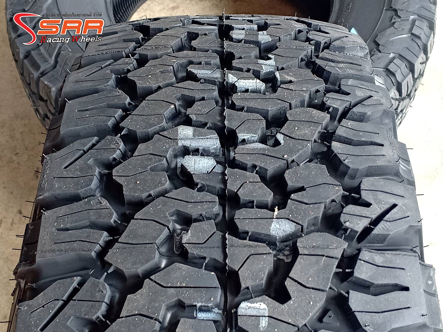 BFGoodrich All Terrain T/A KO2 285/70R17 ยางใหม่ U.S.A. ปี2022