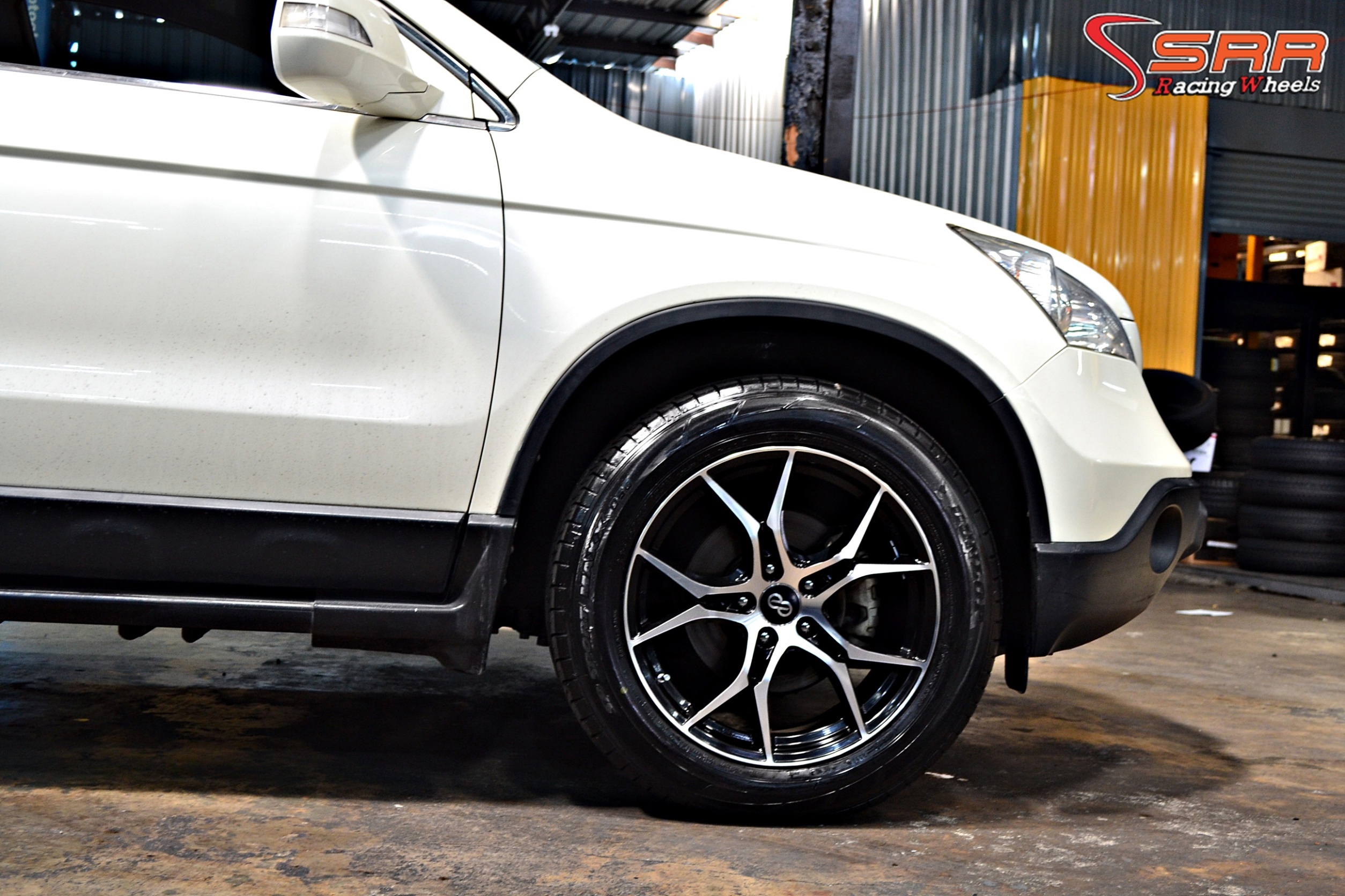 ENKEI-VULCAN SR26 ขอบ18 นิ้ว 5x114.3 ราคาวงละ 6,500 บาท