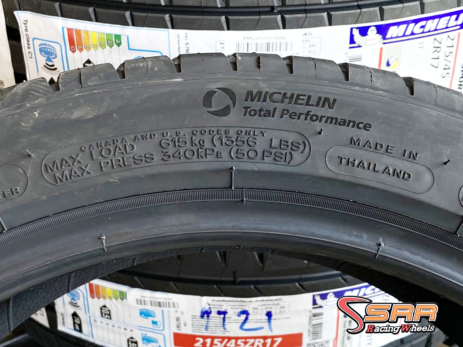 MICHELIN PILOT SPORT 4 215/45ZR17 ยางใหม่ปี21 ราคาพิเศษ