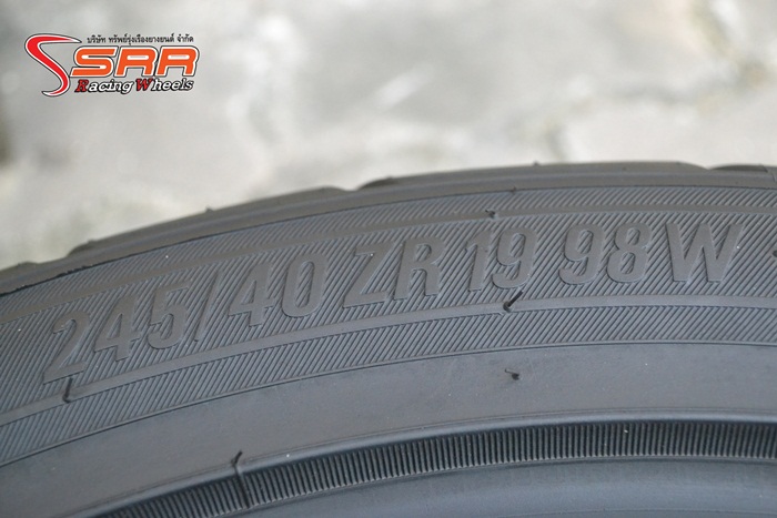 NITTO NT05 245/40ZR19 เส้นละ 4,500 บาท
