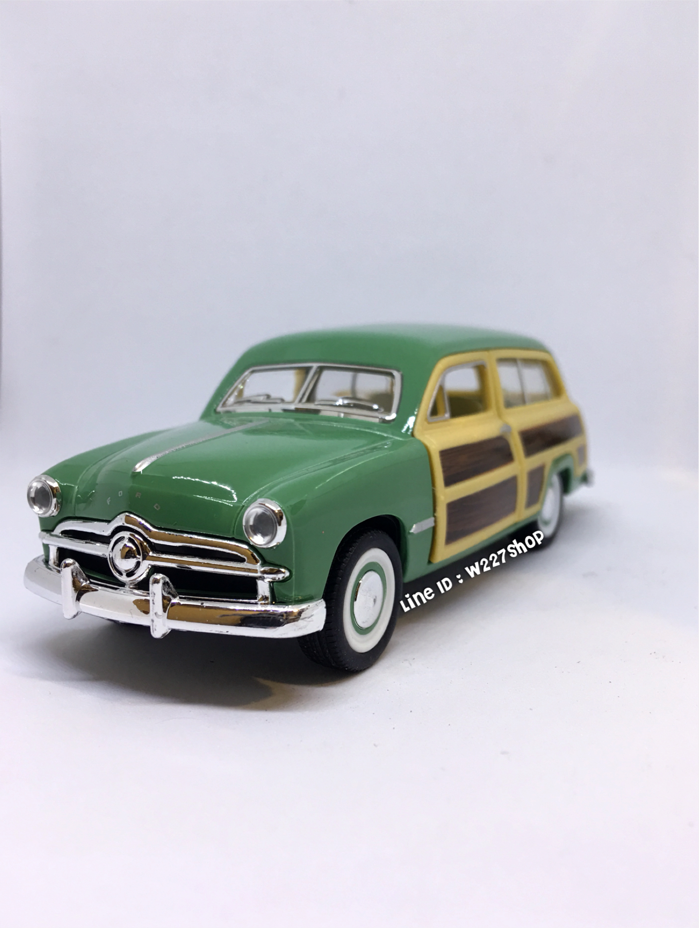 1949 Ford Woody Wagon โมเดลรถเหล็ก (ปลีก-ส่ง)