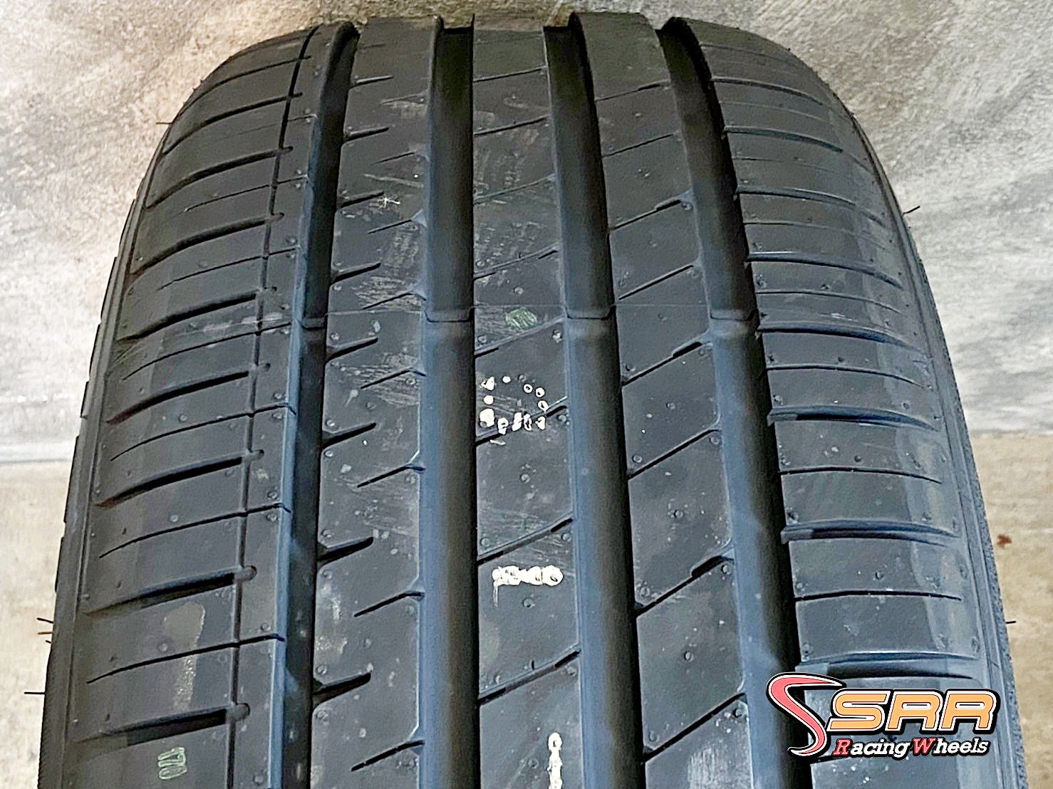 FIRENZA ST-01A 225/45R18 ยางใหม่ ยางไทย ลดราคาพิเศษ