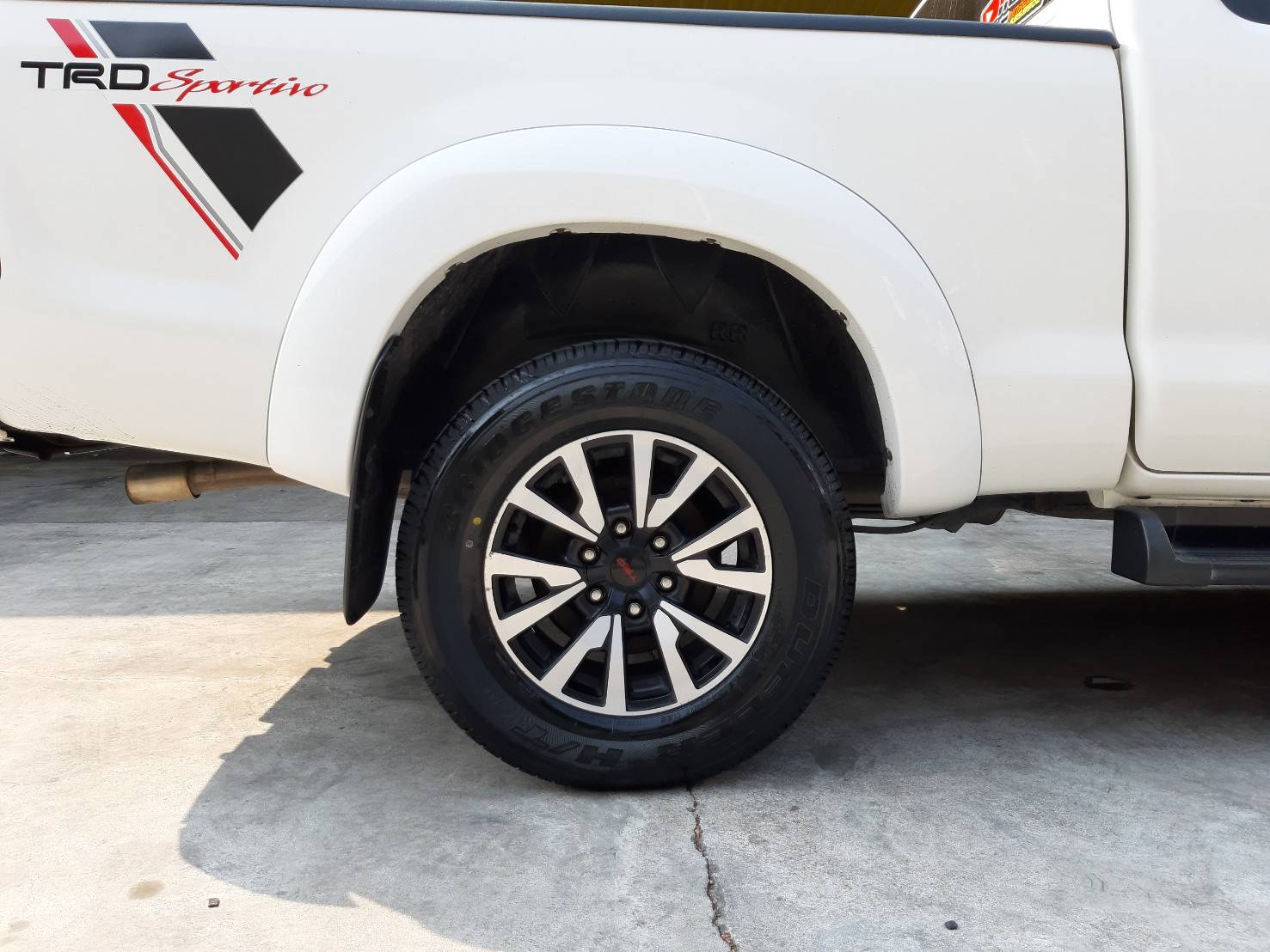 BRIDGESTONE DUELER H/T 684-II 265/65R17 ยางใหม่ปี20 ราคาพิเศษ