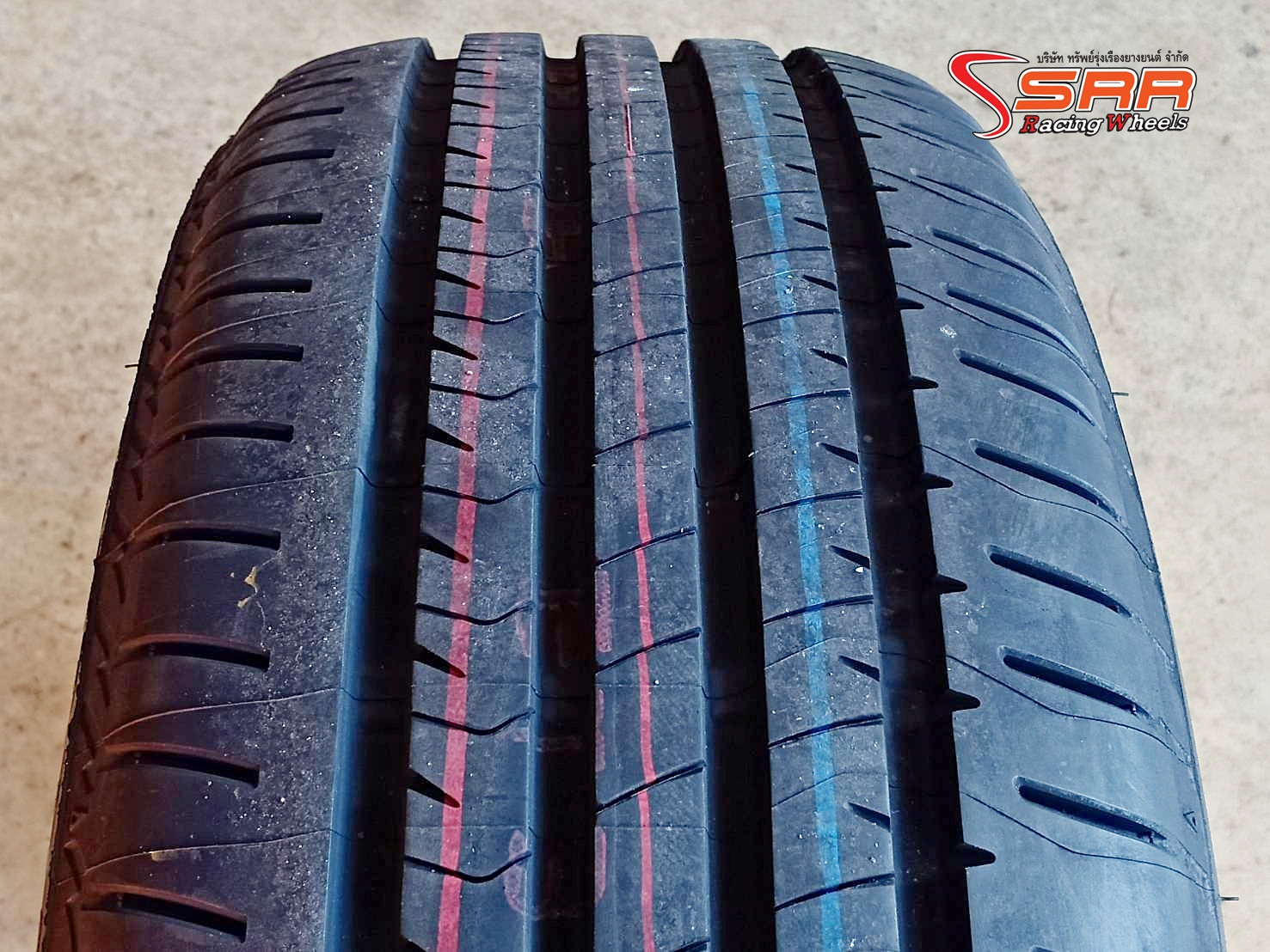 BRIDGESTONE ECOPIA EP300 215/55R17 ยางปี20 ราคาพิเศษ