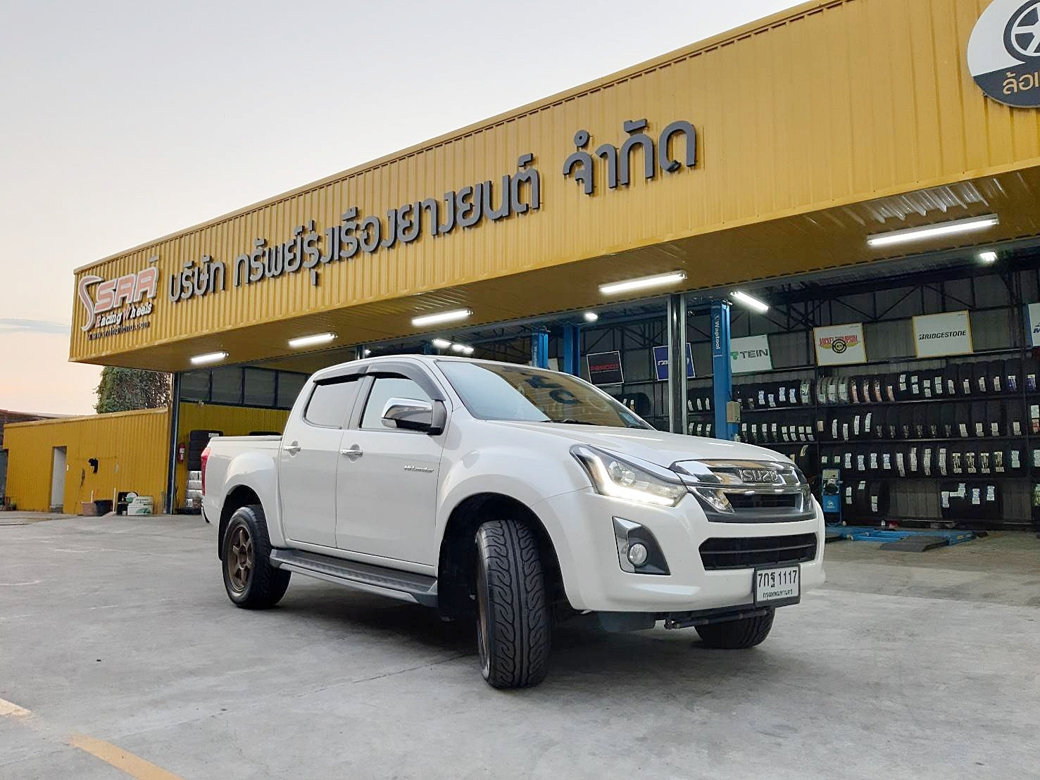 YOKOHAMA ADVAN AD08RS 265/60R18 ยางญี่ปุ่น ปี2021 ราคาพิเศษ