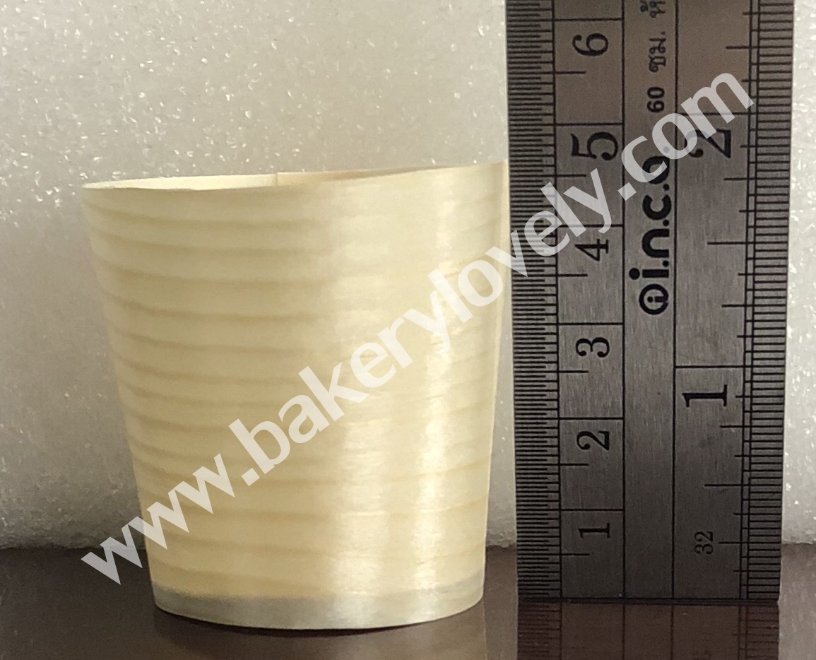 ถ้วยไม้ ขนาด สูง 4.5 cm เส้นผ่านศูนย์กลาง 4.5 cm