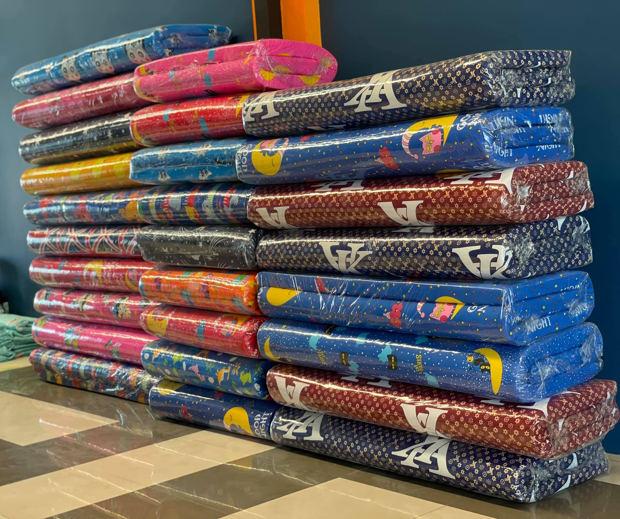 ที่นอนปิคนิค ผลิตจากโรงงานโดยตรงมีรุ่นหนา 2 นิ้ว / 4 นิ้ว