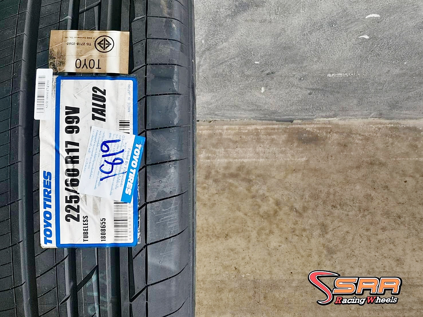 TOYO TRANPAHT LU2 225/60R17 ยางใหม่ปีเก่า ลดราคาพิเศษ