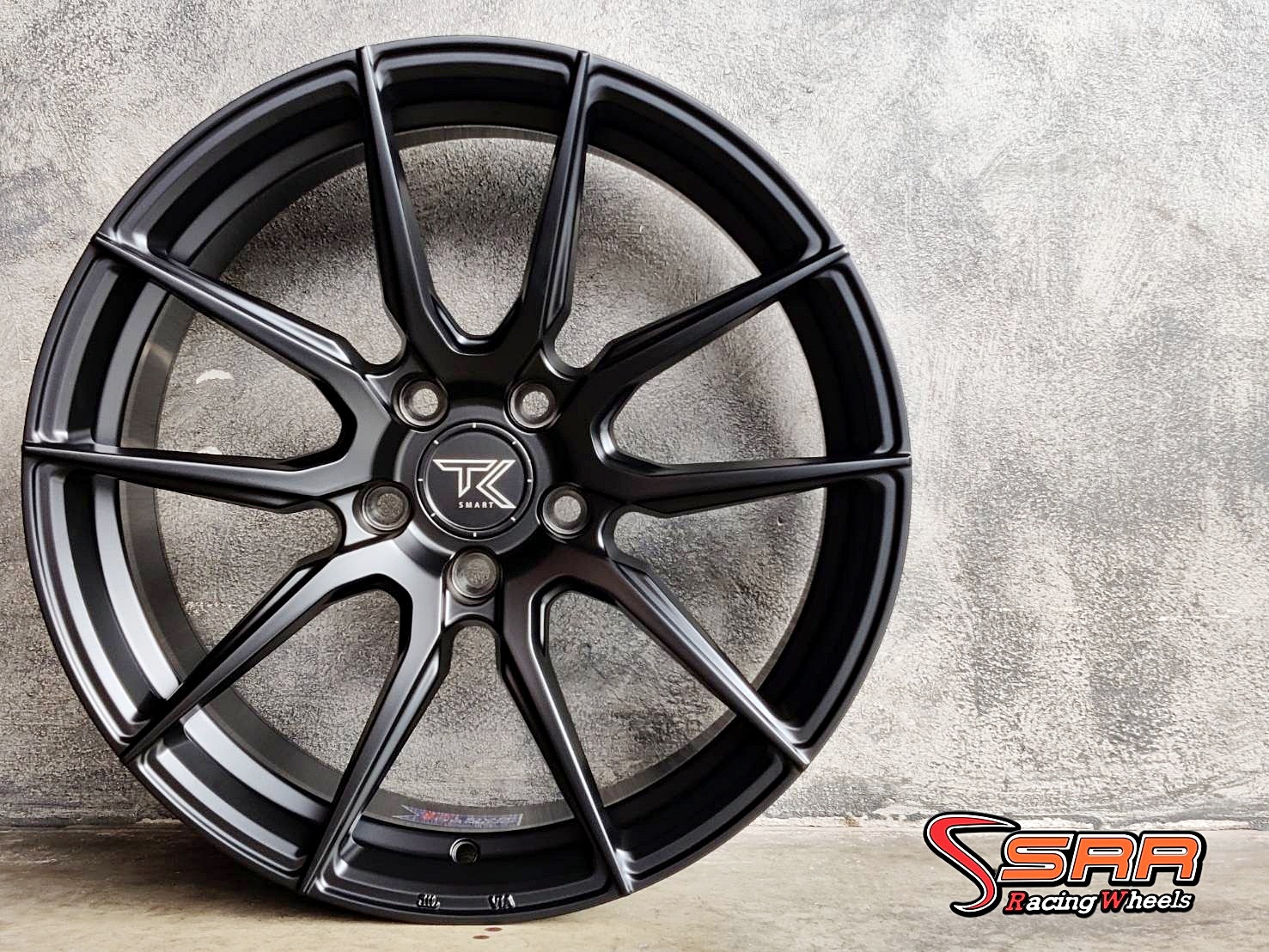 TMF-102 FLOW FORMING ขอบ18 ET32 BLACK-FLAT ชุดละ 26,000฿