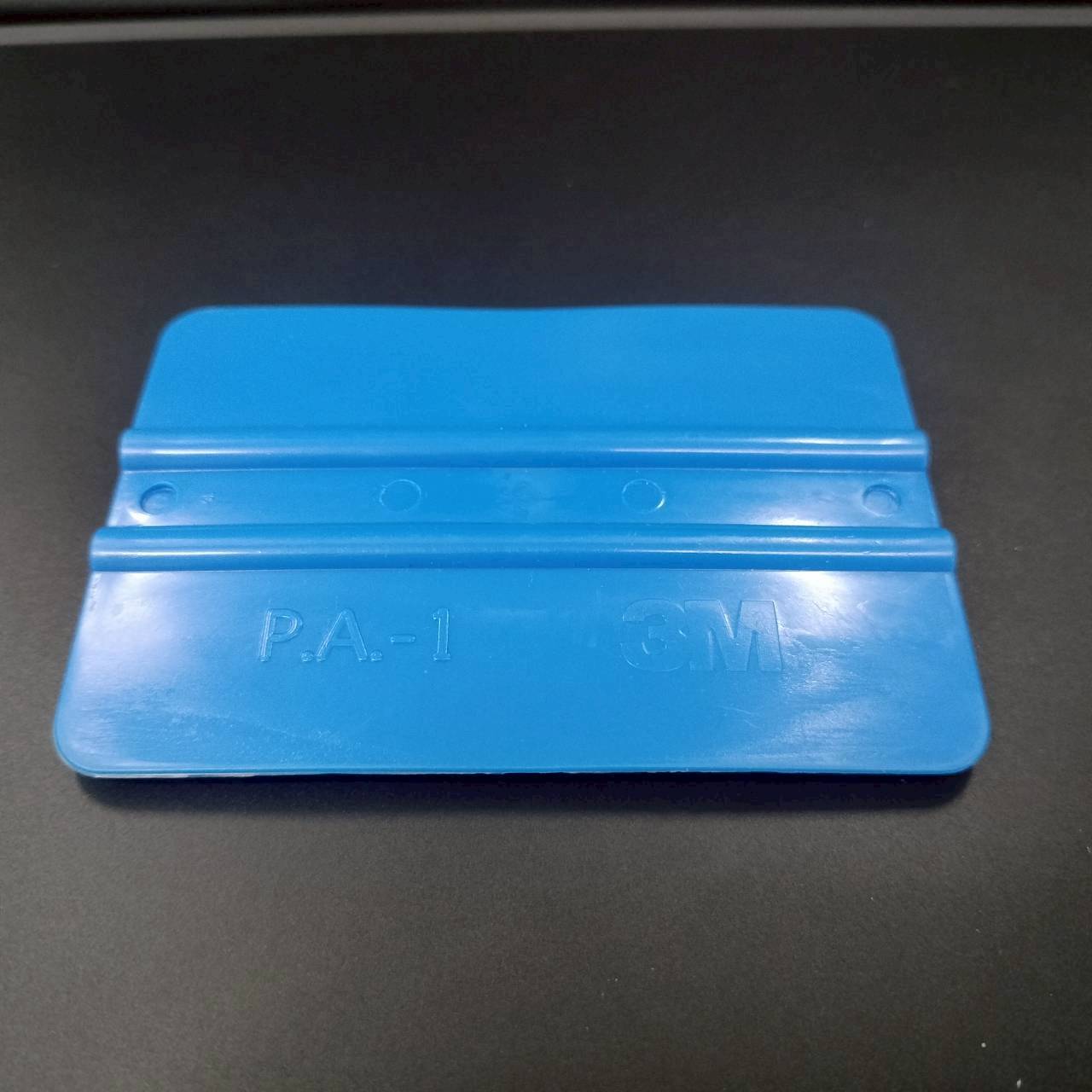 ที่รีดสติ๊กเกอร์ 3M ของแท้ รีดฟิมล์ แผ่นรีดสติ๊กเกอร์ รีดสติ๊กเกอร์ให้เรียบ ยางรีดสติ๊กเกอร์ รีดฟอง ตัวรีดสติ๊กเกอร์ 3M™ Hand Applicator PA1-B (Blue)