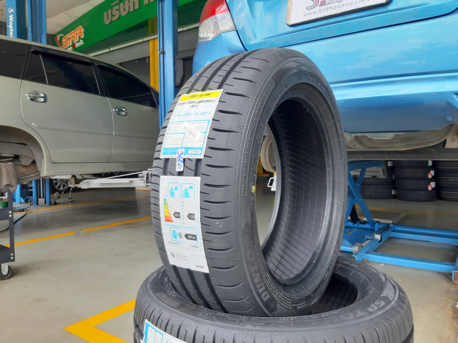 DUNLOP TOURING R1 185/55R15 ยางปี20 ราคาพิเศษ