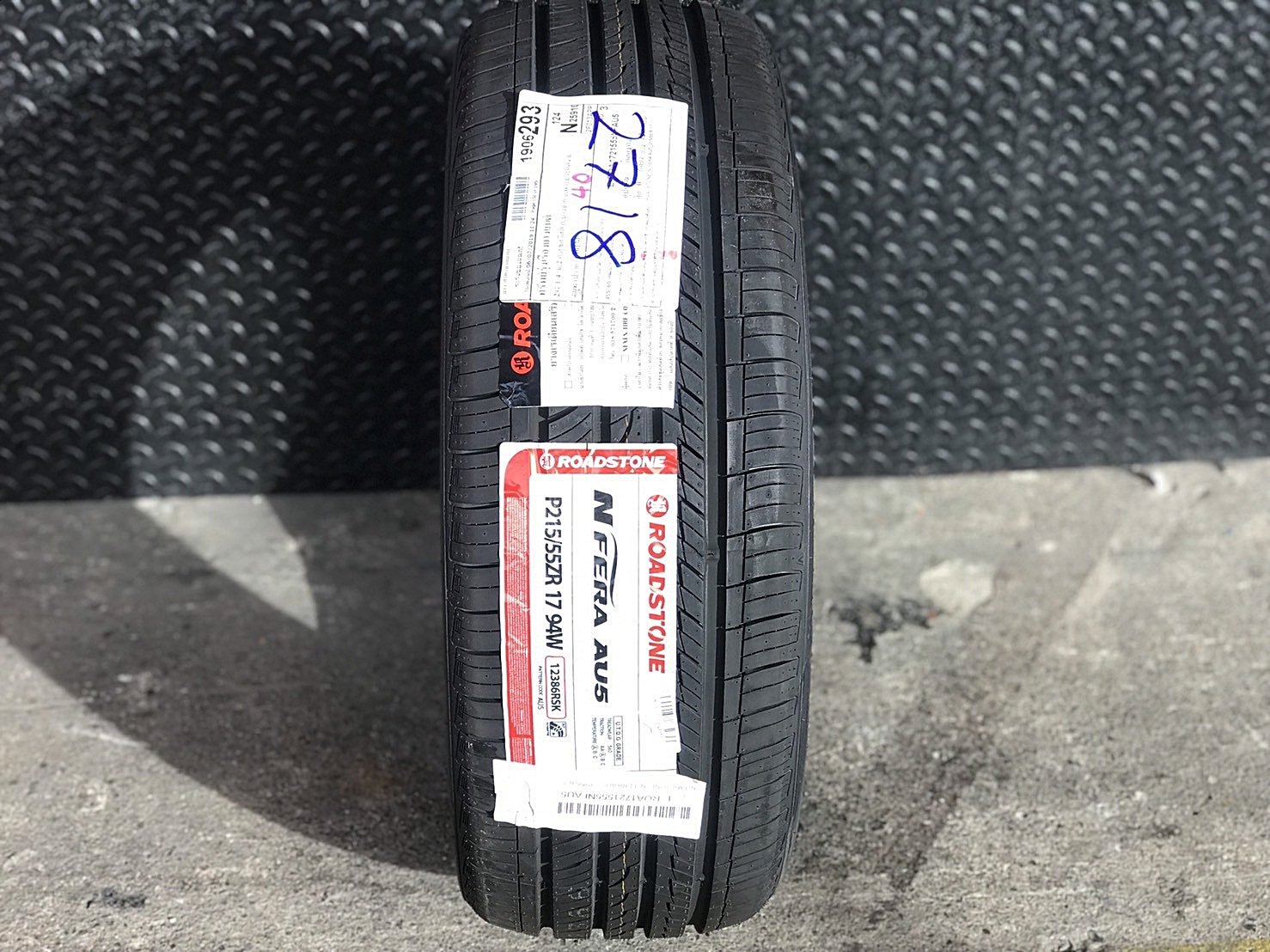 ROADSTONE NFERA AU5 215/55ZR17 ยางเกาหลี ซื้อ1แถม1