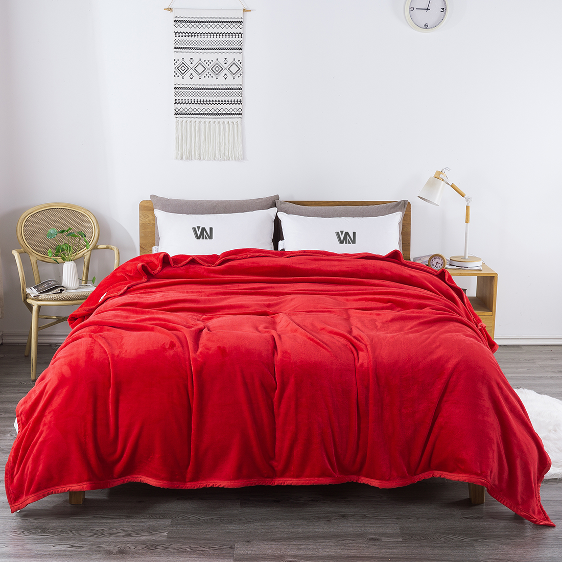 ผ้าห่มนาโน 8 ฟุตพรีเมี่ยมของแท้งานป้าย VN (12ผืนคละสี)