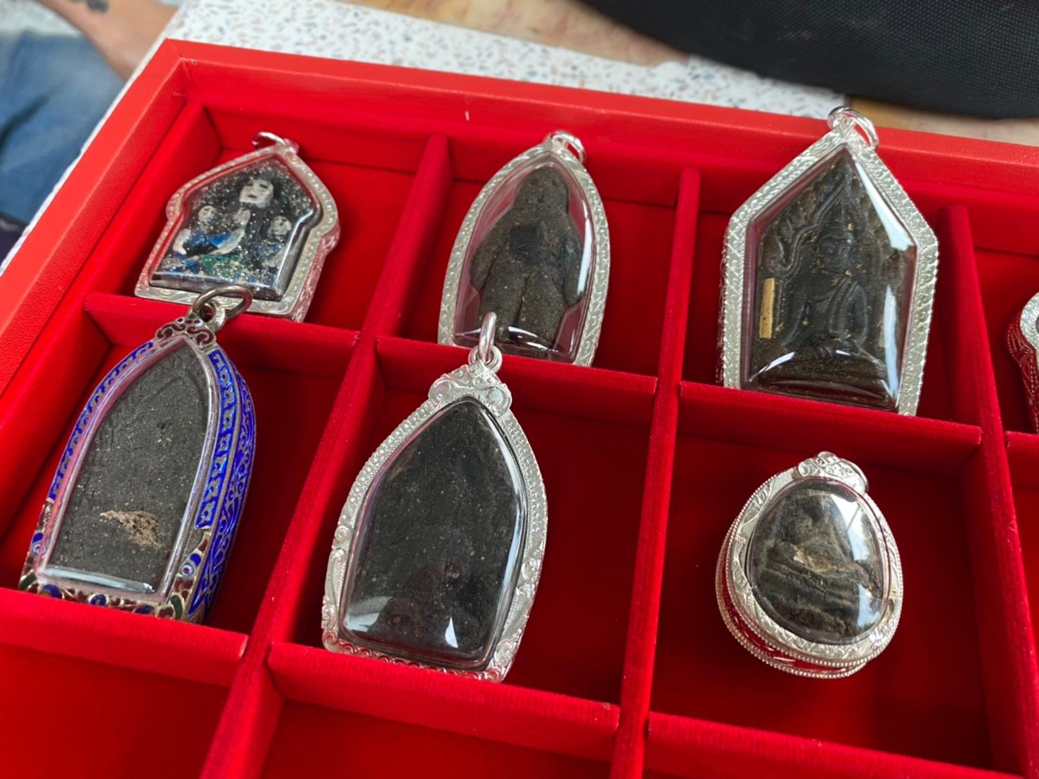 พระขุนแผน ป.1 เนื้อพิเศษ เนื้อสีผึ้ง 7 ป่าช้า