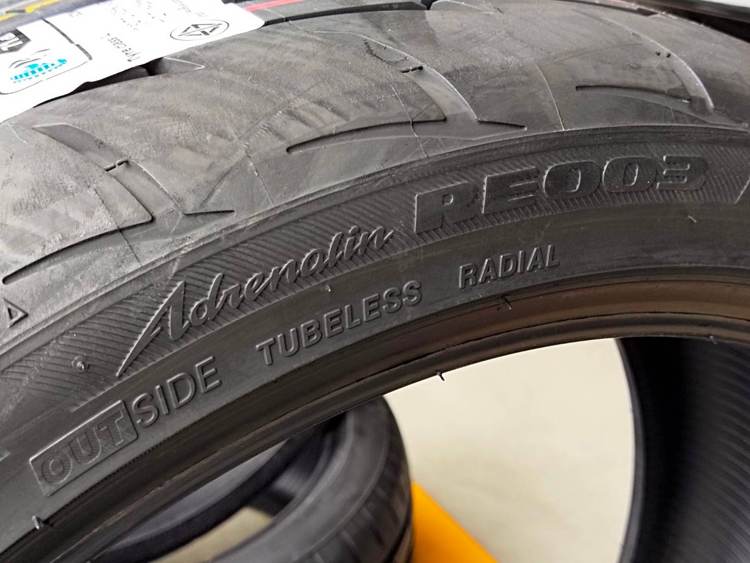 BRIDGESTONE Potenza Adrenalin RE003 225/40R18 ยางใหม่ปี20 ราคาพิเศษ