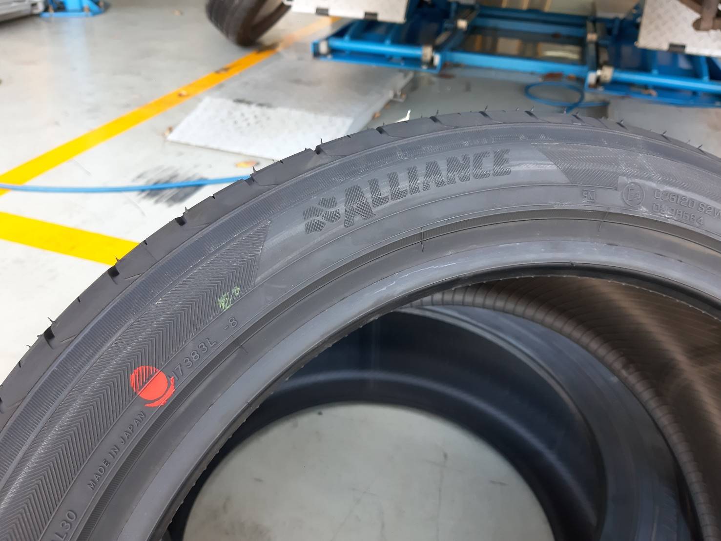 YOKOHAMA ALLIANCE 030Ex 215/45R17 ยางญี่ปุ่น ราคาพิเศษ