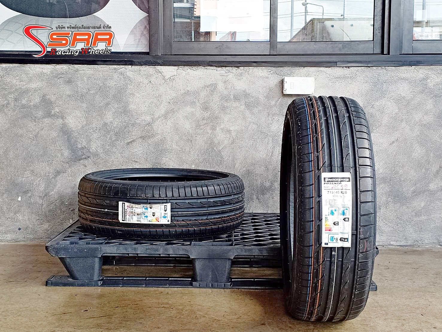 BRIDGESTONE S001 หน้า215/45R20 หลัง245/40R20 ยางสำหรับใส่รถBMW i8