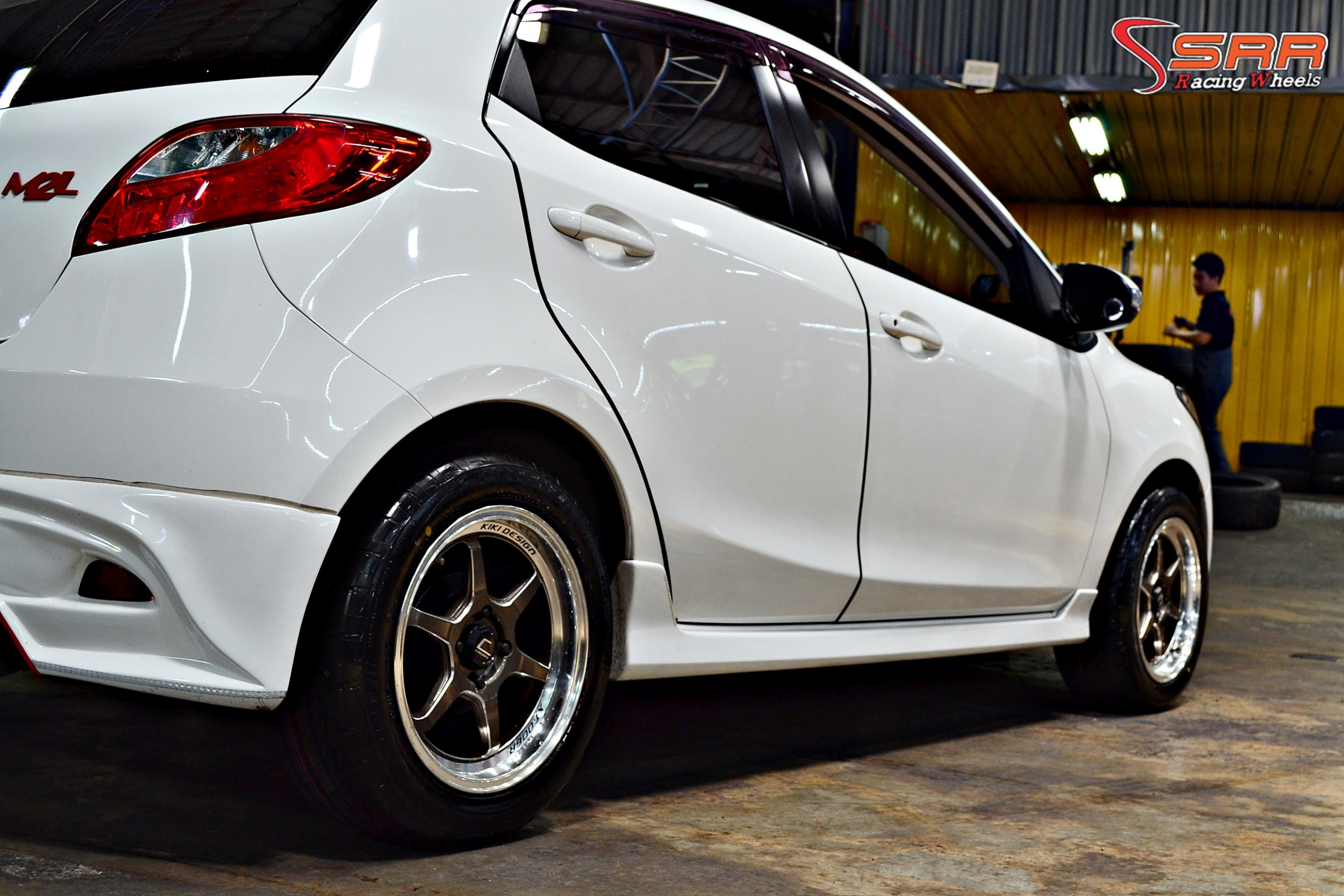 BRIDGESTONE RE003 195/55R15 ยางปี2020 ราคาพิเศษ