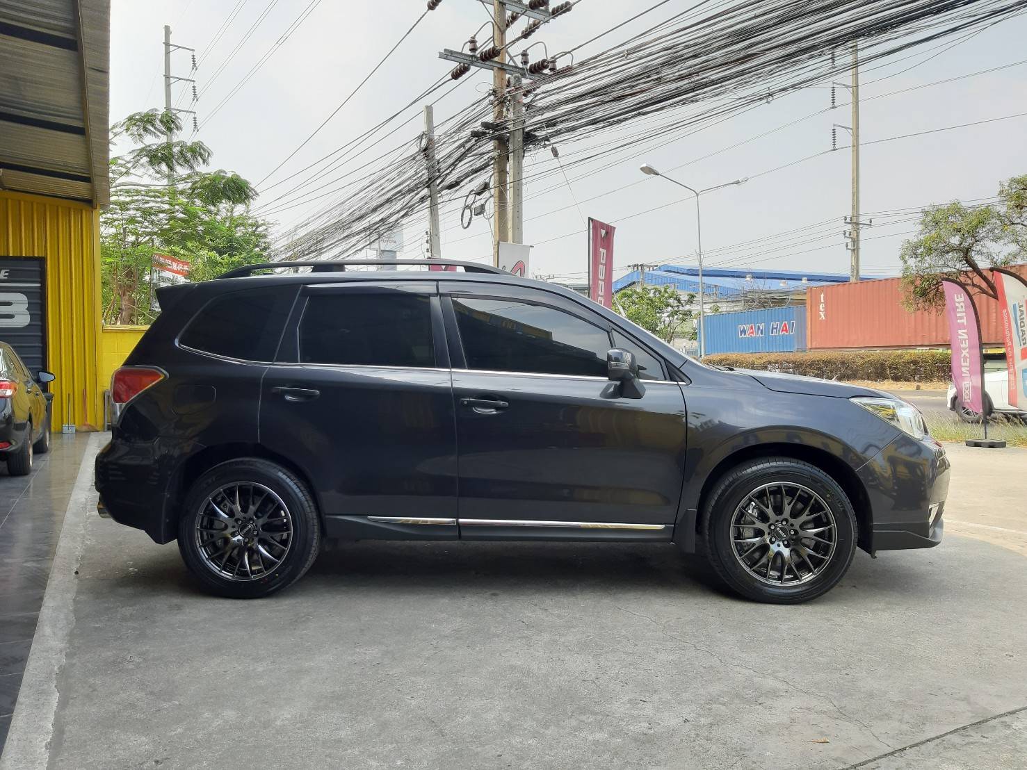 YOKOHAMA BluEarth-XT AE61 235/55R18 ยางใหม่ ราคาพิเศษ