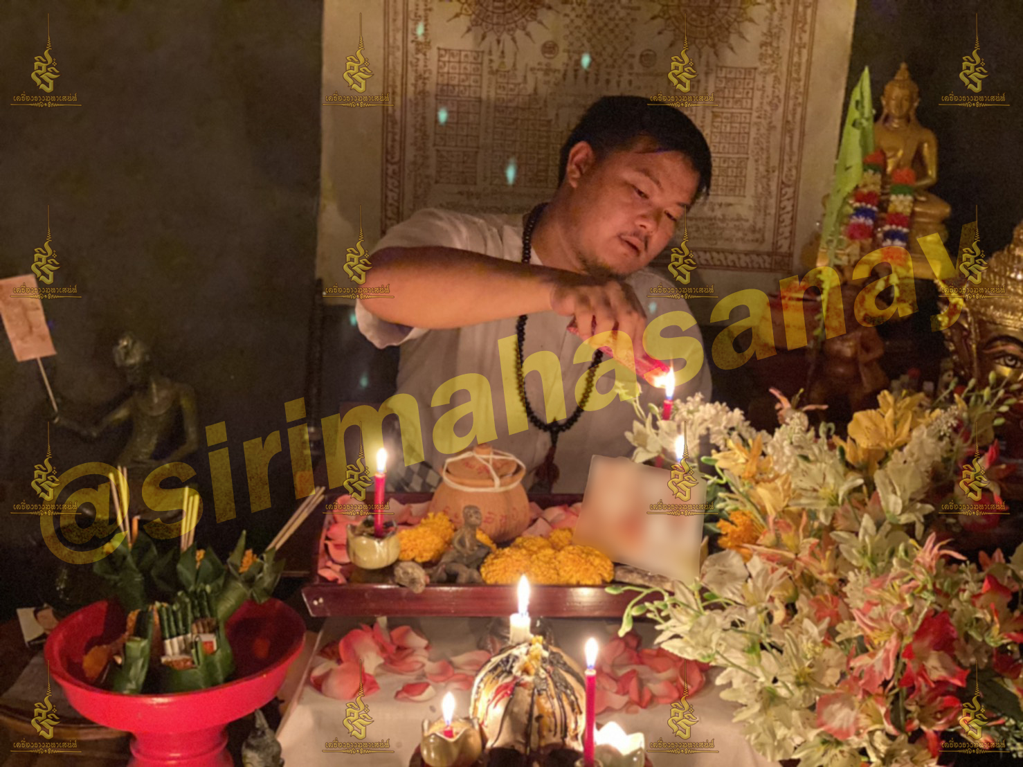 พิธีหอมดอกฮัก อาจารย์เสก สำนักสักยันต์ป๋ารมีเศรษฐีเรือนคำ