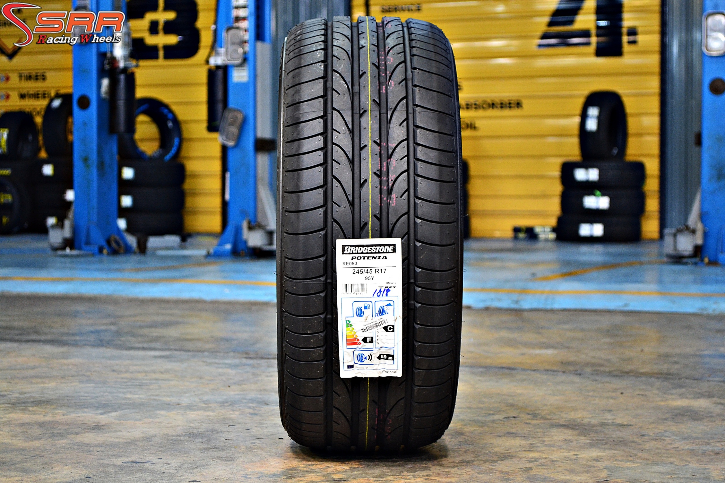 BRIDGESTONE POTENZA RE050 RFT 245/45R17