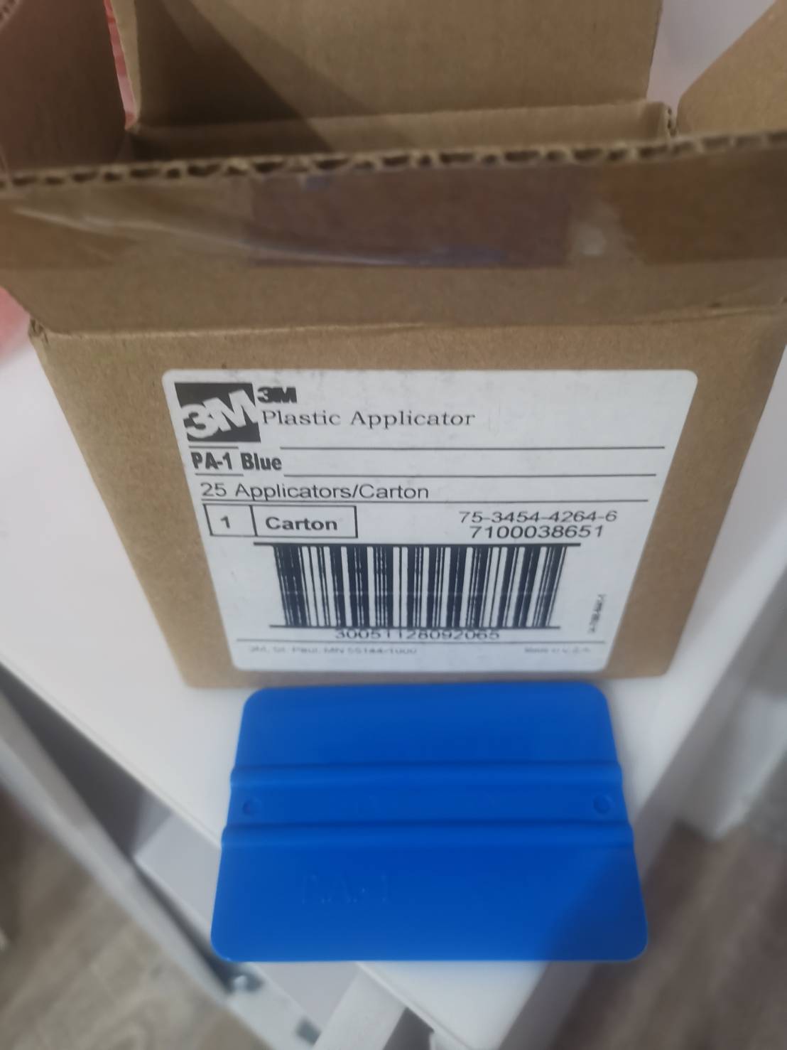ที่รีดสติ๊กเกอร์ 3M ของแท้ รีดฟิมล์ แผ่นรีดสติ๊กเกอร์ รีดสติ๊กเกอร์ให้เรียบ ยางรีดสติ๊กเกอร์ รีดฟอง ตัวรีดสติ๊กเกอร์ 3M™ Hand Applicator PA1-B (Blue)