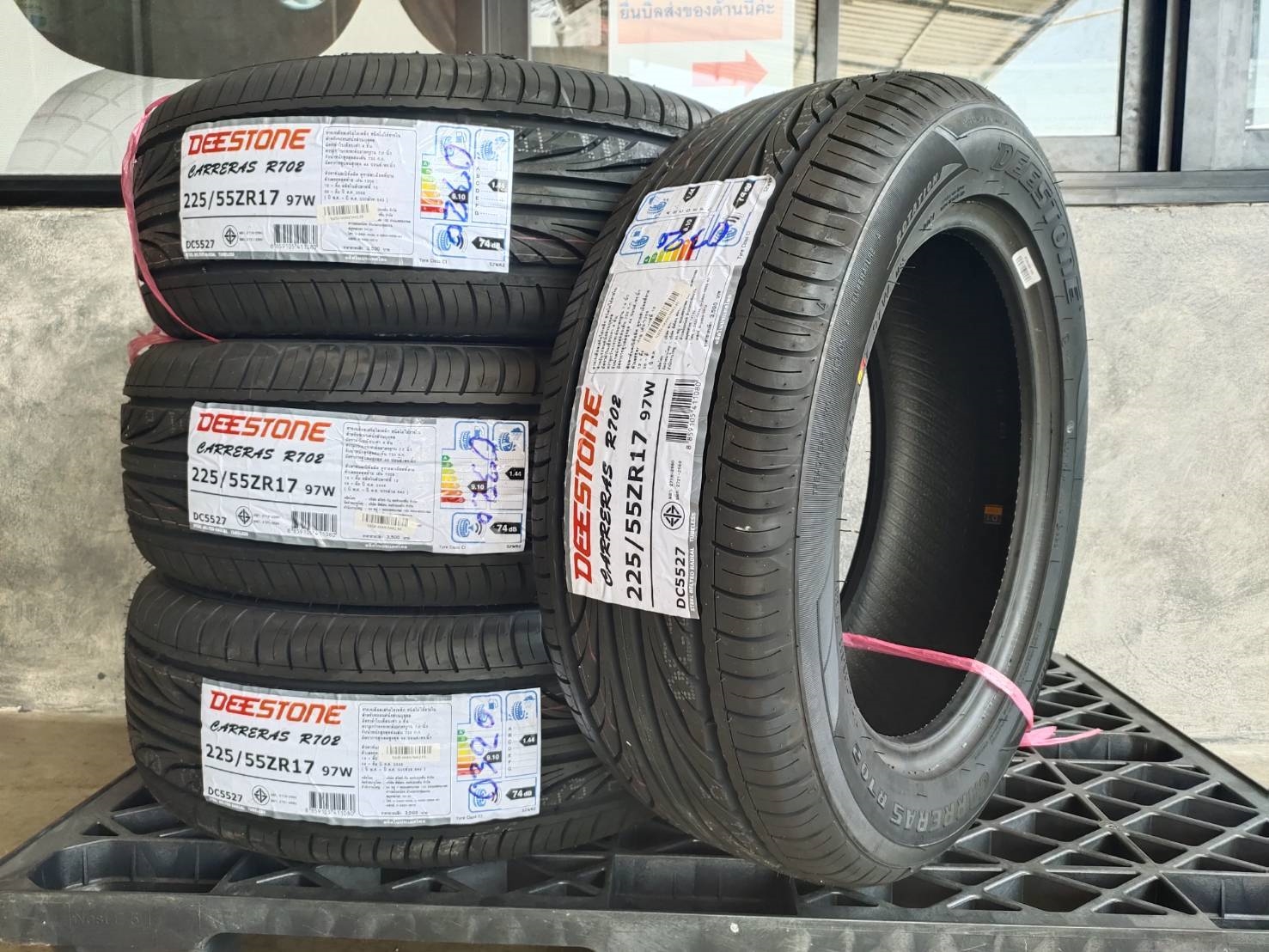 DEESTONE CARRERAS R702 225/55ZR17 ราคาพิเศษ เส้นละ 2,500 บาท