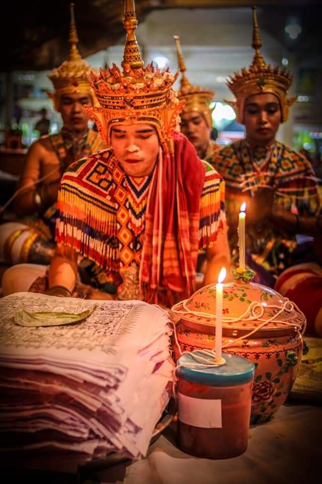 ผ้ายันต์เจ็ดนารีพันหลัก