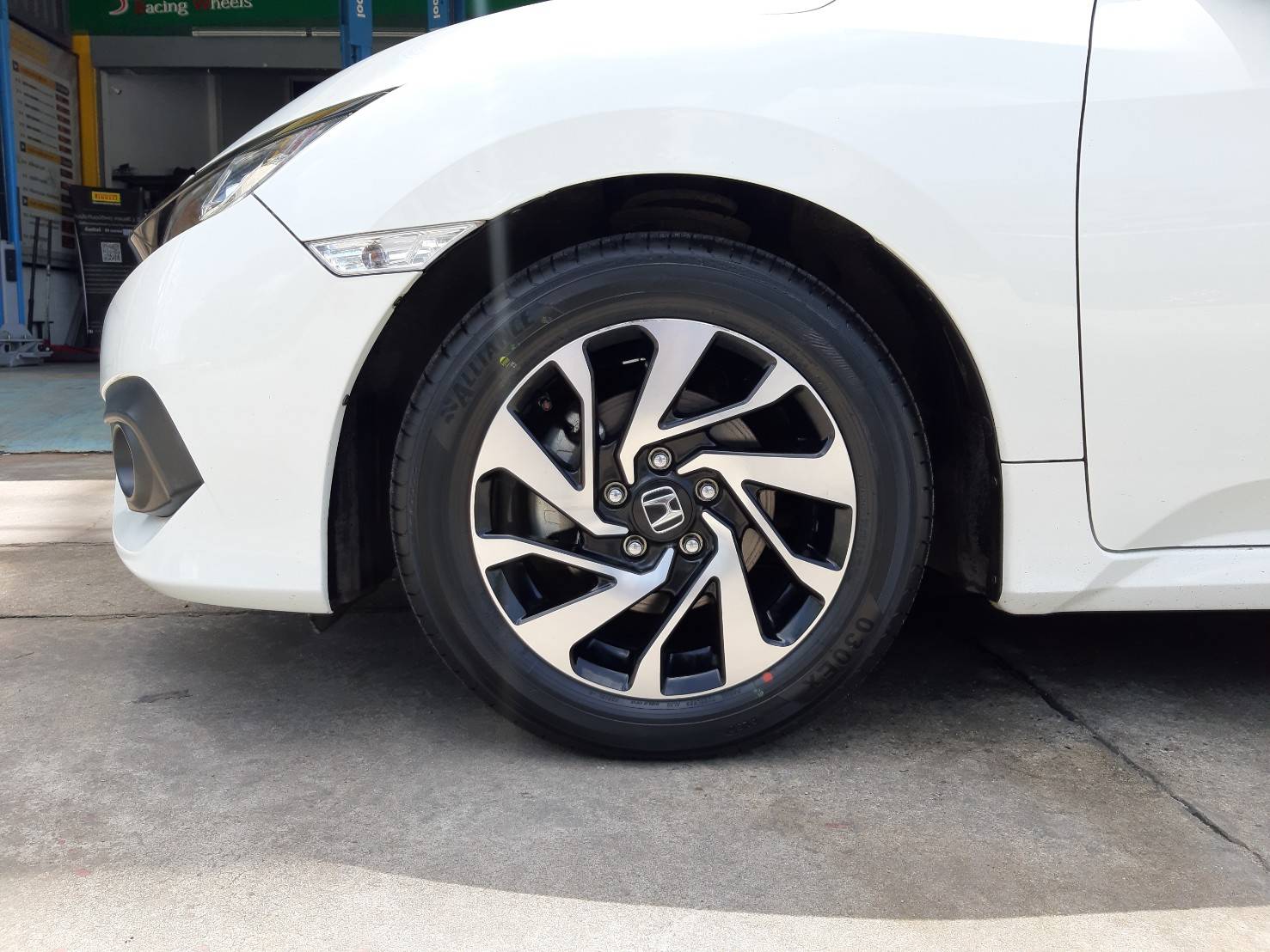 YOKOHAMA ALLIANCE 030Ex 215/55R16 ยางญี่ปุ่นปี20 ลดราคาพิเศษ