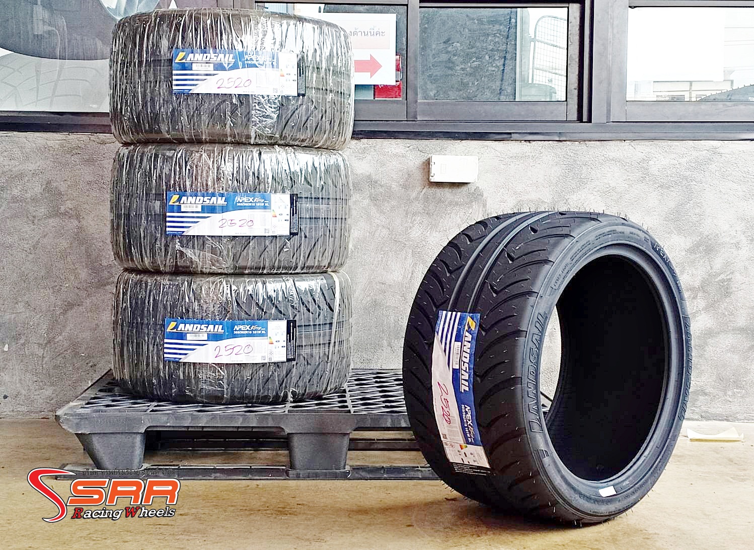 LANDSAIL APEXKING AK01 305/30ZR18 ยางSemiSlick ราคาพิเศษ