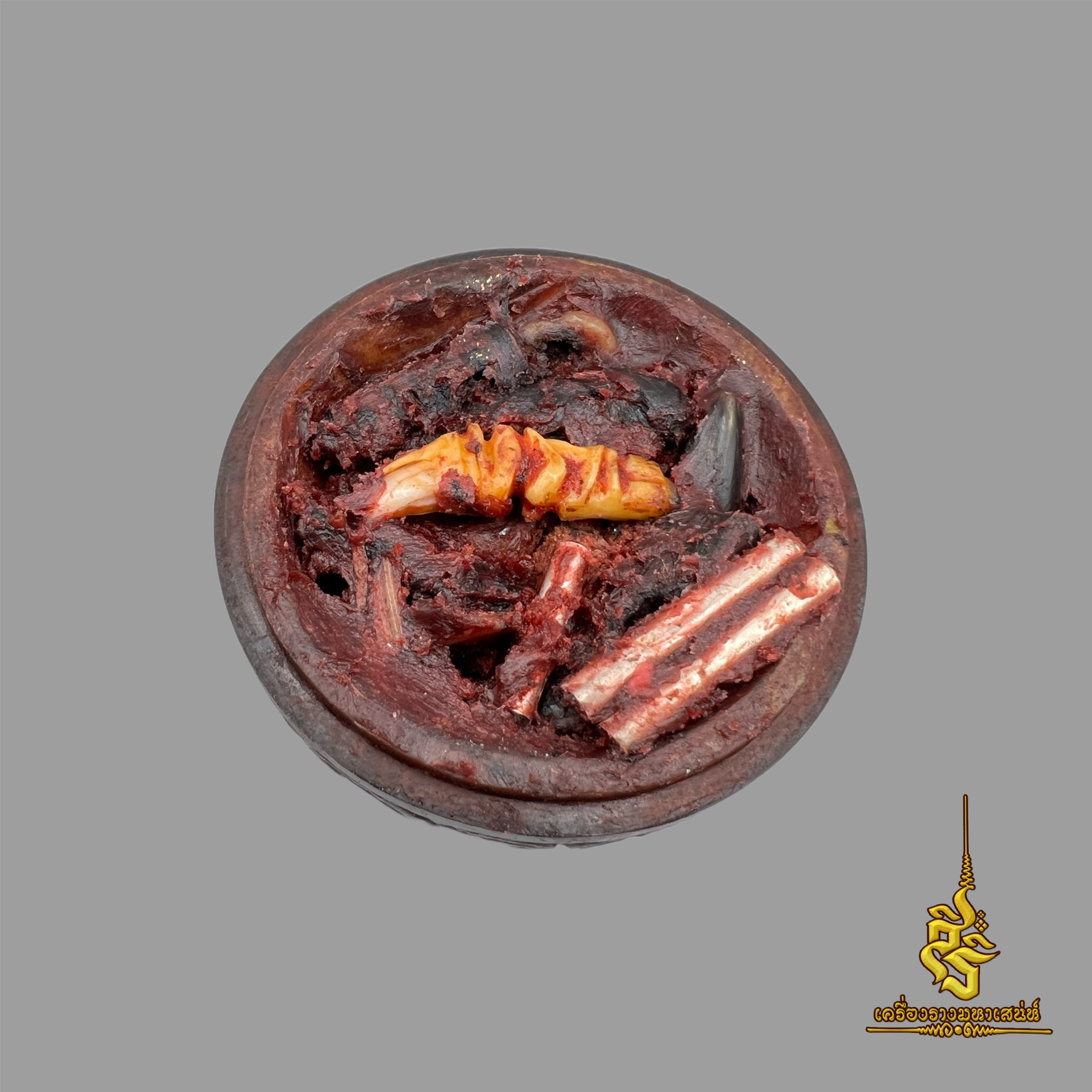 สีผึ้งช้างผสมโขง ใช้ช้างพลายกวนสีผึ้ง 63 เชือกสูตรตำราเขมร