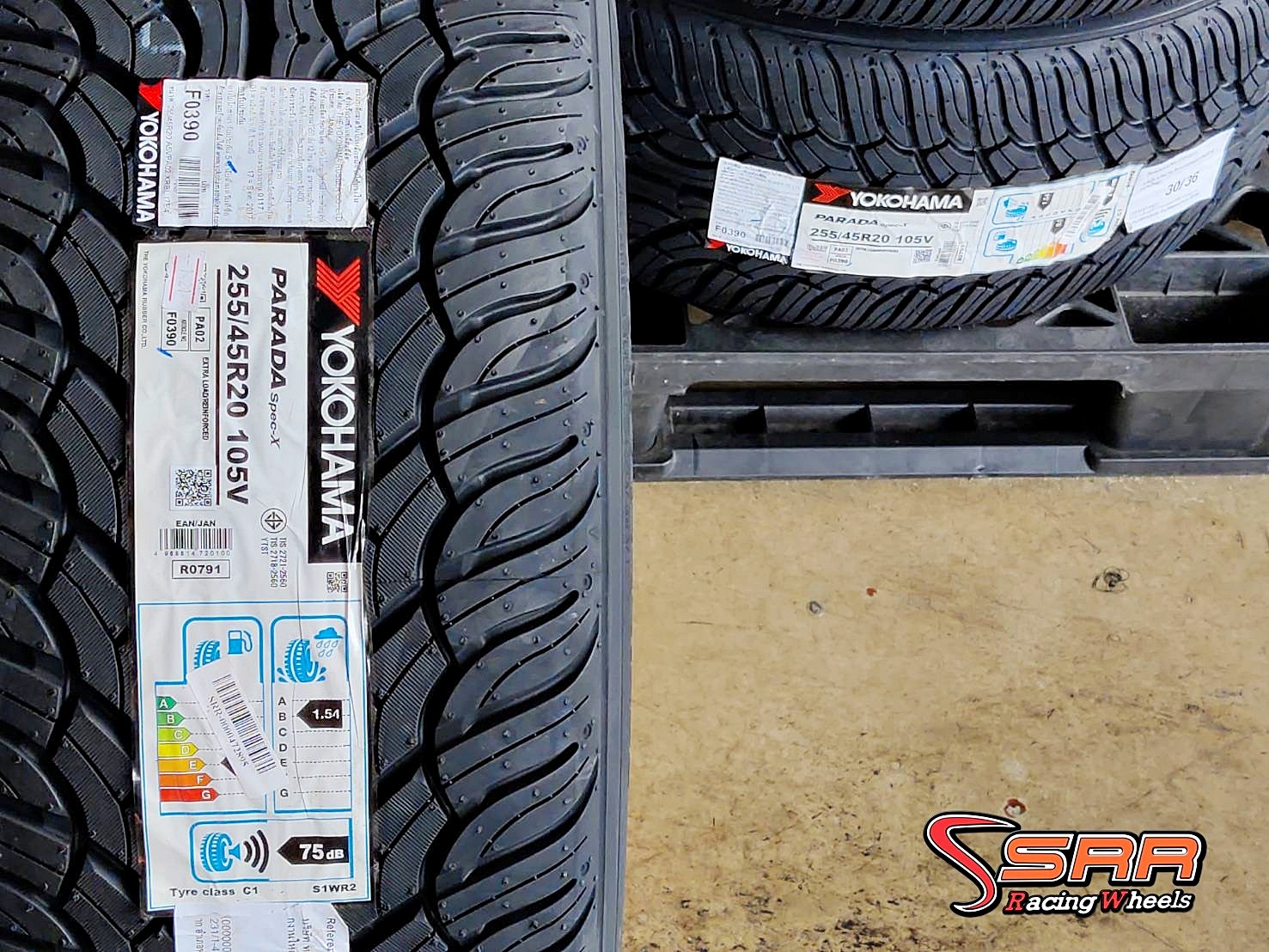 YOKOHAMA PARADA Spec-X 255/45R20 ยางใหม่ปี2021 ราคาพิเศษ